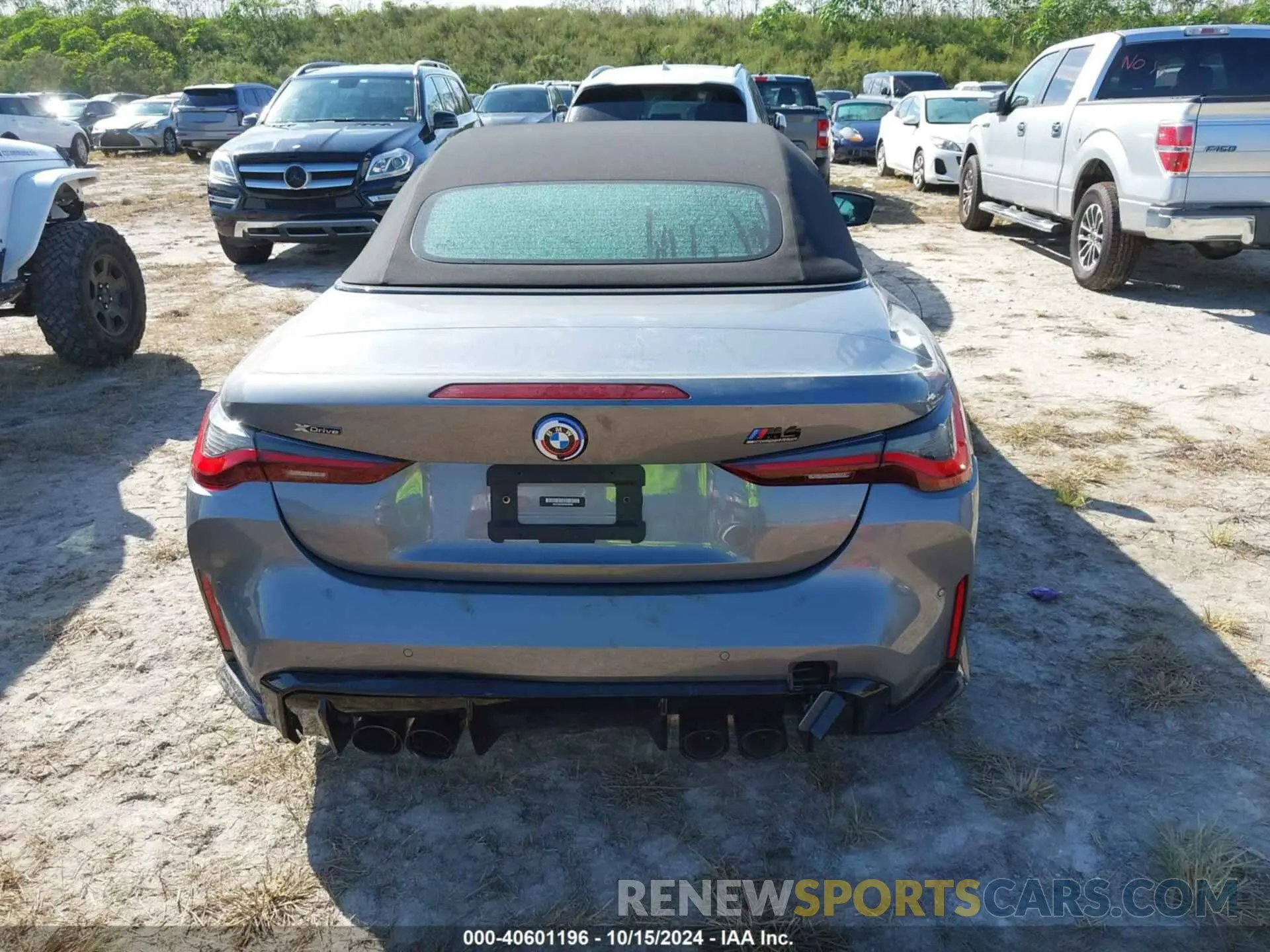 15 fotografías del automóvil dañado WBS33BA00PCM38369 BMW M4 2023