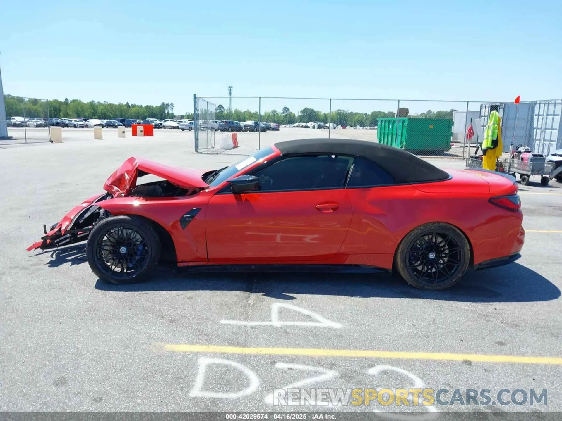 14 fotografías del automóvil dañado WBS33BA00PCM42325 BMW M4 2023