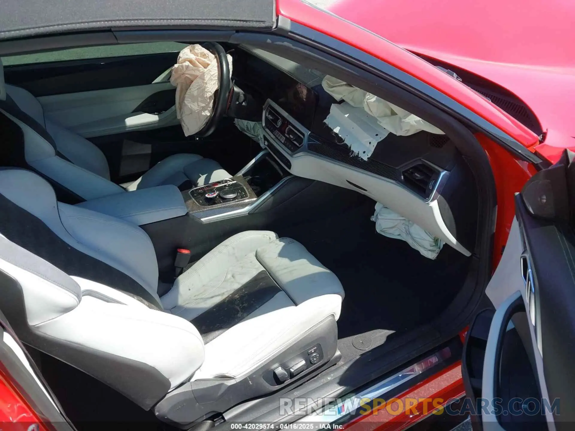 5 fotografías del automóvil dañado WBS33BA00PCM42325 BMW M4 2023