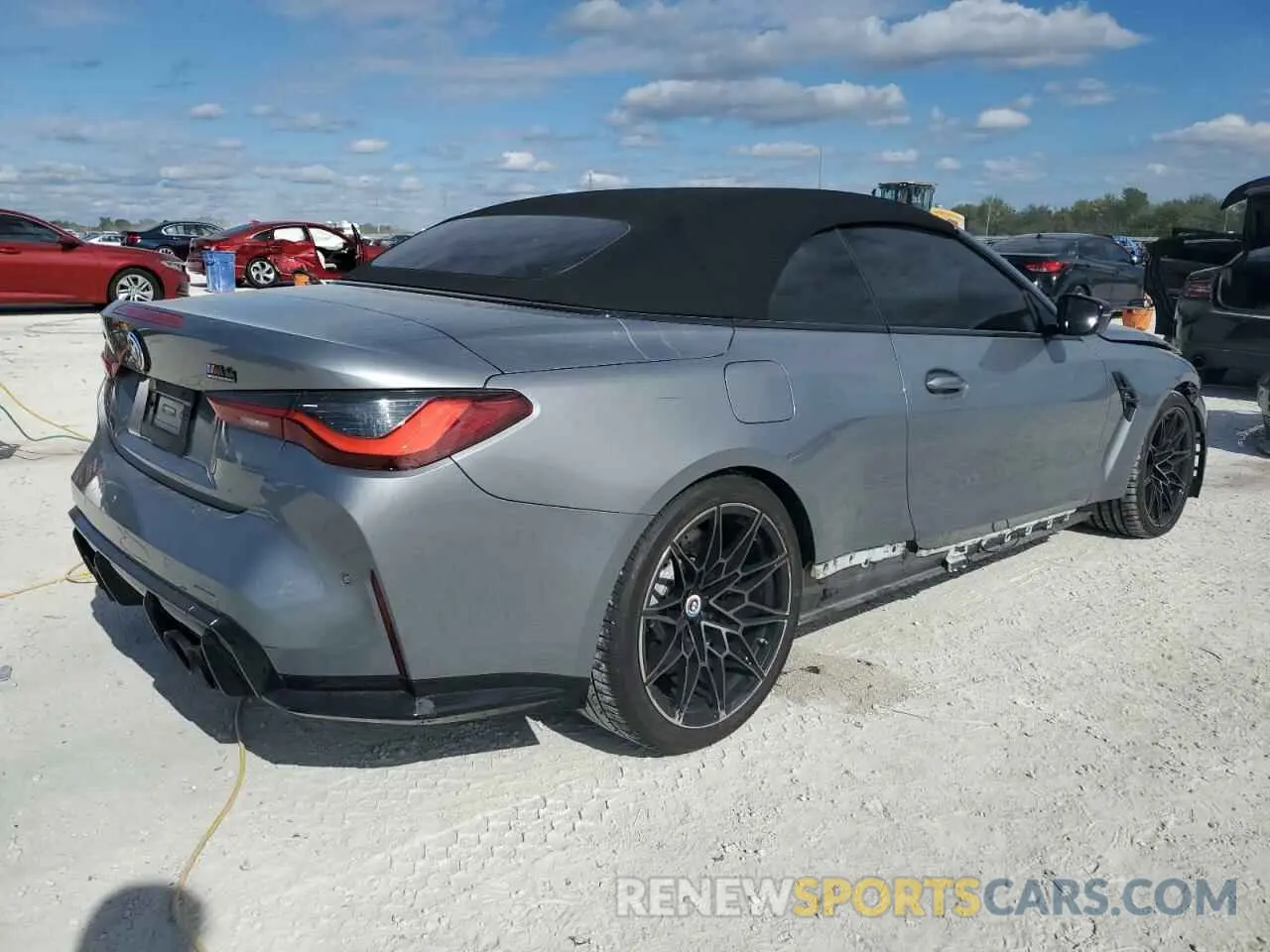 3 fotografías del automóvil dañado WBS33BA07PCL63105 BMW M4 2023