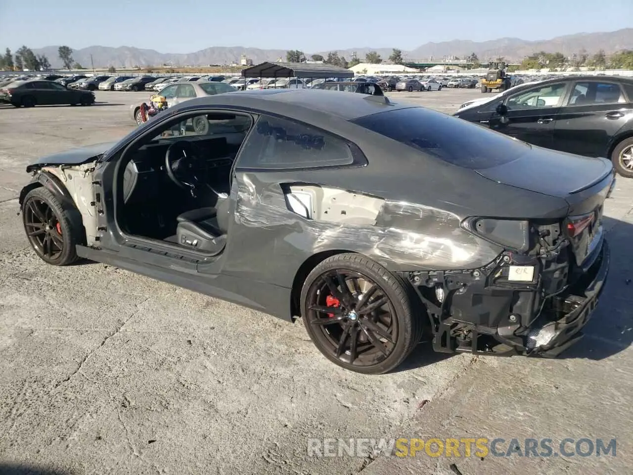 2 fotografías del automóvil dañado WBA83AP01RCP30000 BMW M4 2024