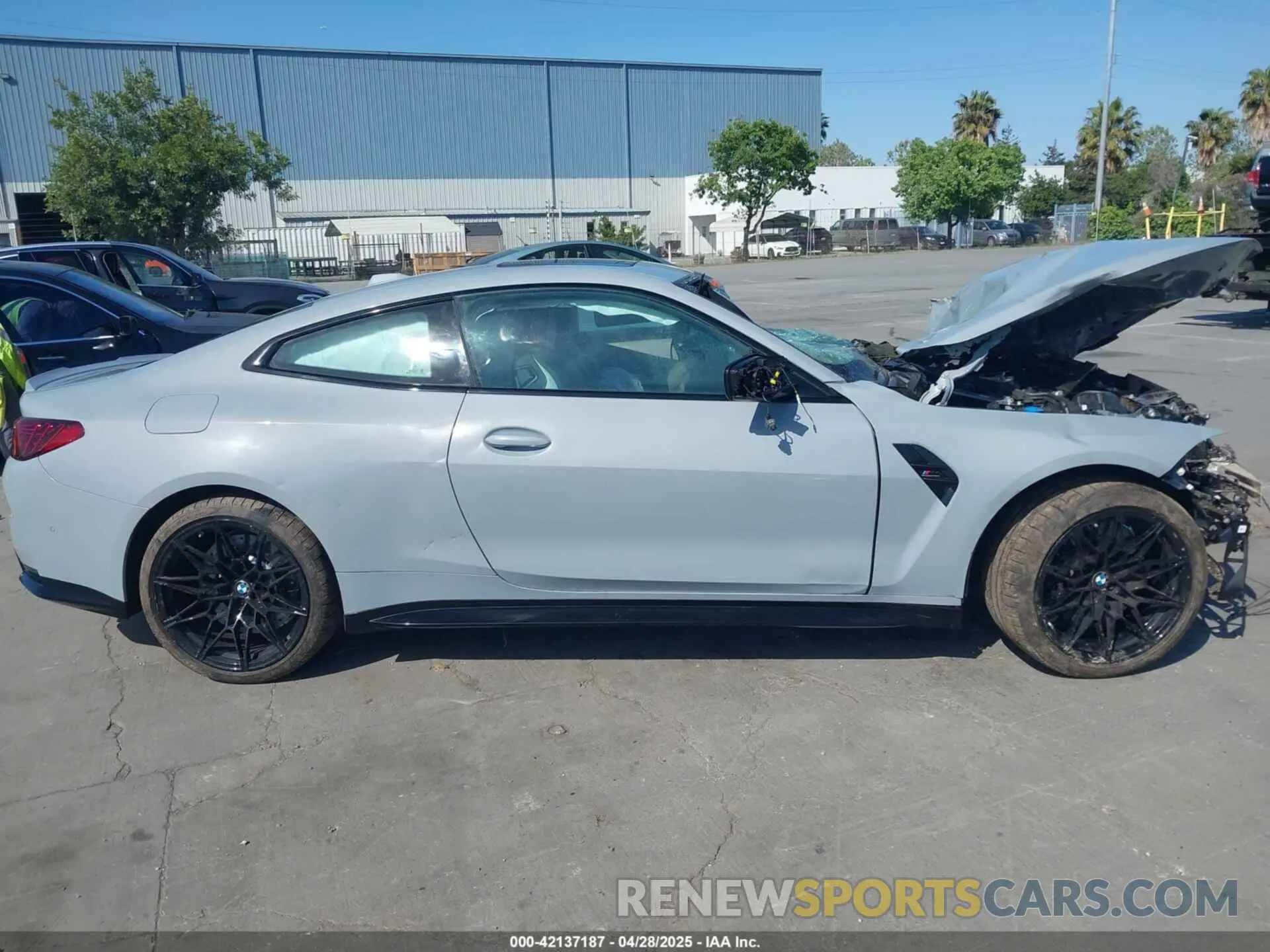 13 fotografías del automóvil dañado WBS33HK01SCU25530 BMW M4 2025