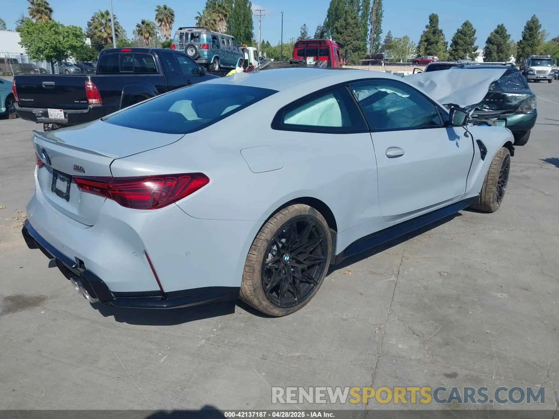 4 fotografías del automóvil dañado WBS33HK01SCU25530 BMW M4 2025