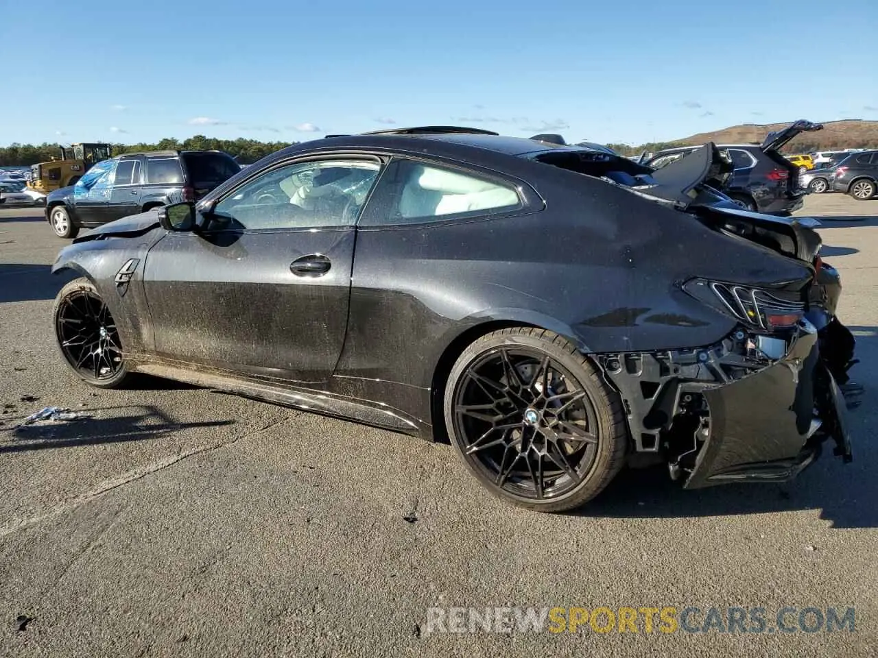 2 fotografías del automóvil dañado WBS33HK05SCT69107 BMW M4 2025