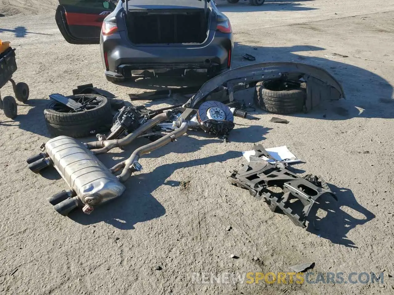 12 fotografías del automóvil dañado WBS33HK06SCS38526 BMW M4 2025