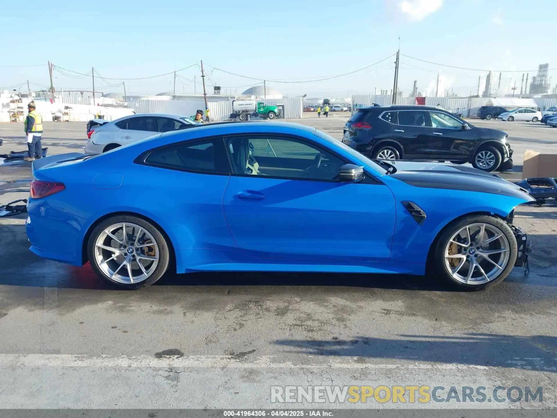 14 fotografías del automóvil dañado WBS33HK09SCS41954 BMW M4 2025