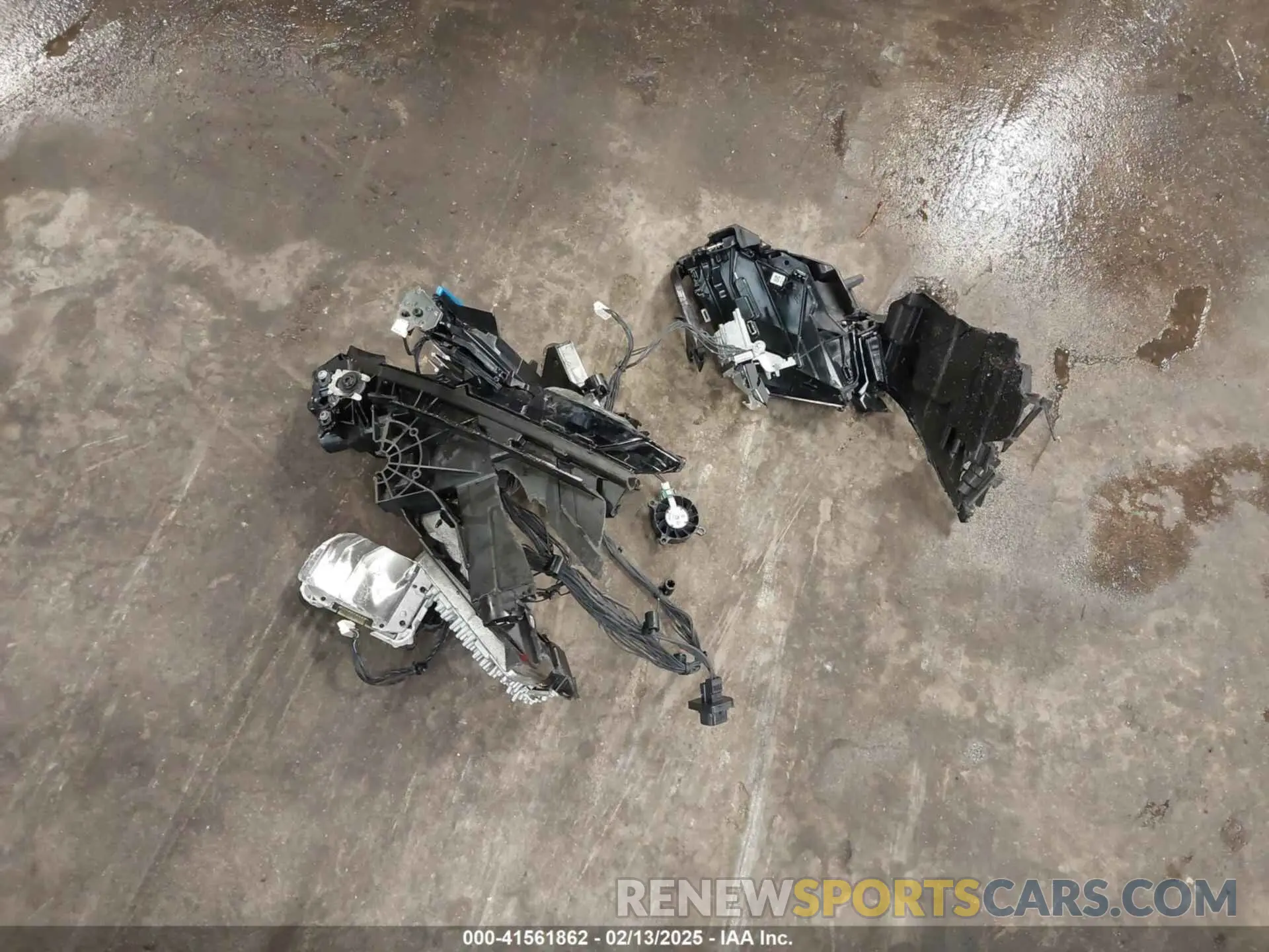12 fotografías del automóvil dañado WBS33HK09SCT89618 BMW M4 2025