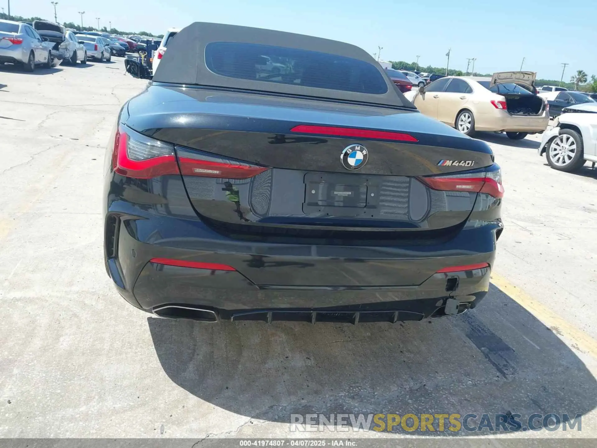 16 fotografías del automóvil dañado WBA53AT05MCH03452 BMW M440I 2021