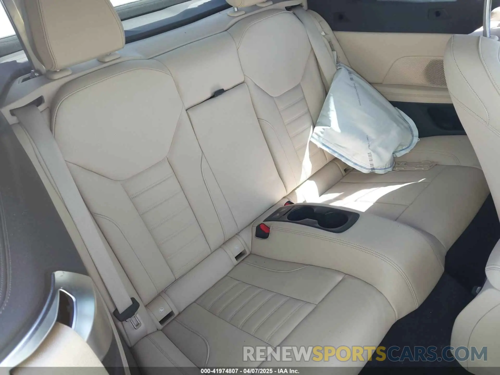 8 fotografías del automóvil dañado WBA53AT05MCH03452 BMW M440I 2021