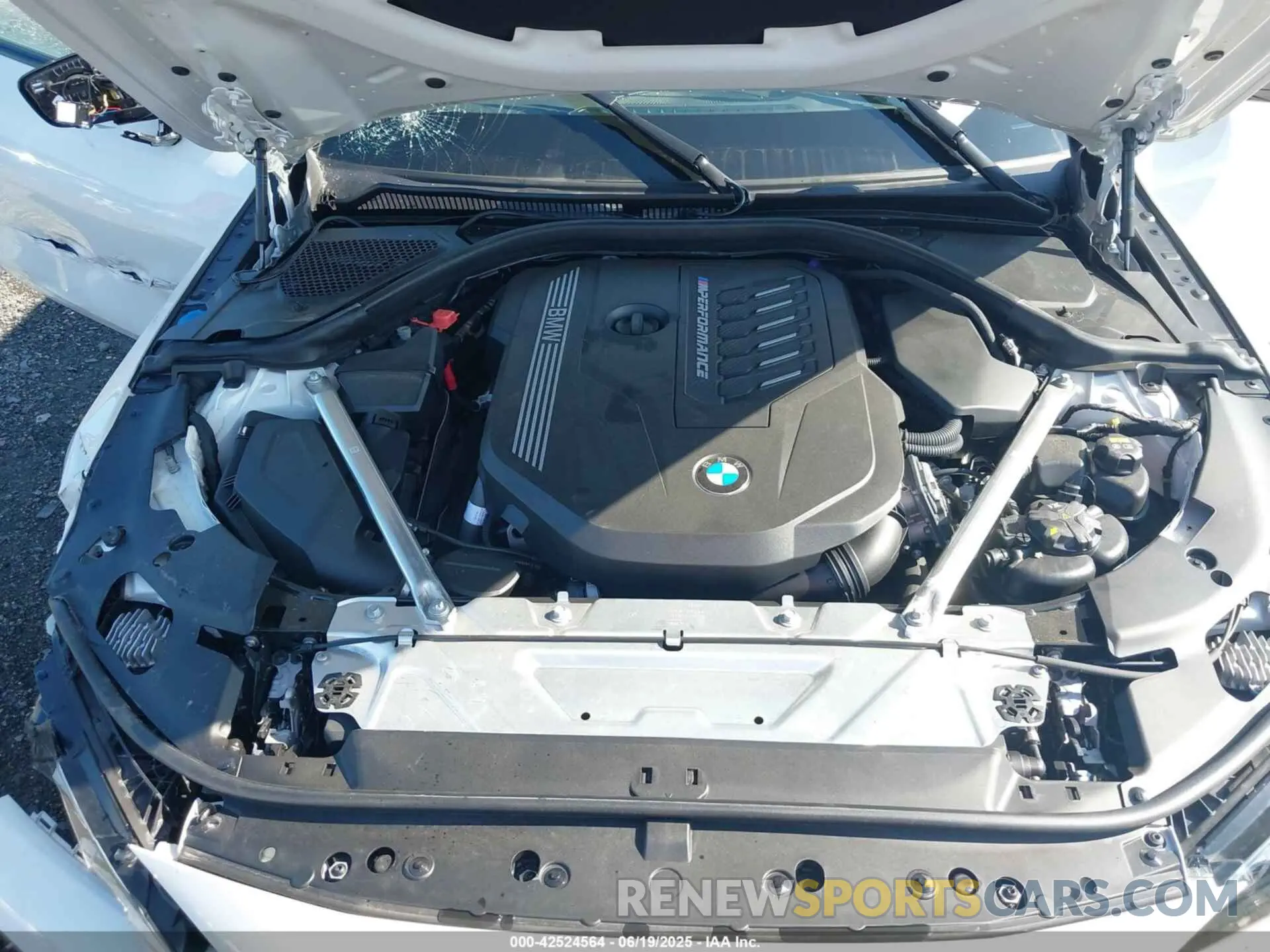 10 fotografías del automóvil dañado WBA53AT0XMCH41436 BMW M440I 2021
