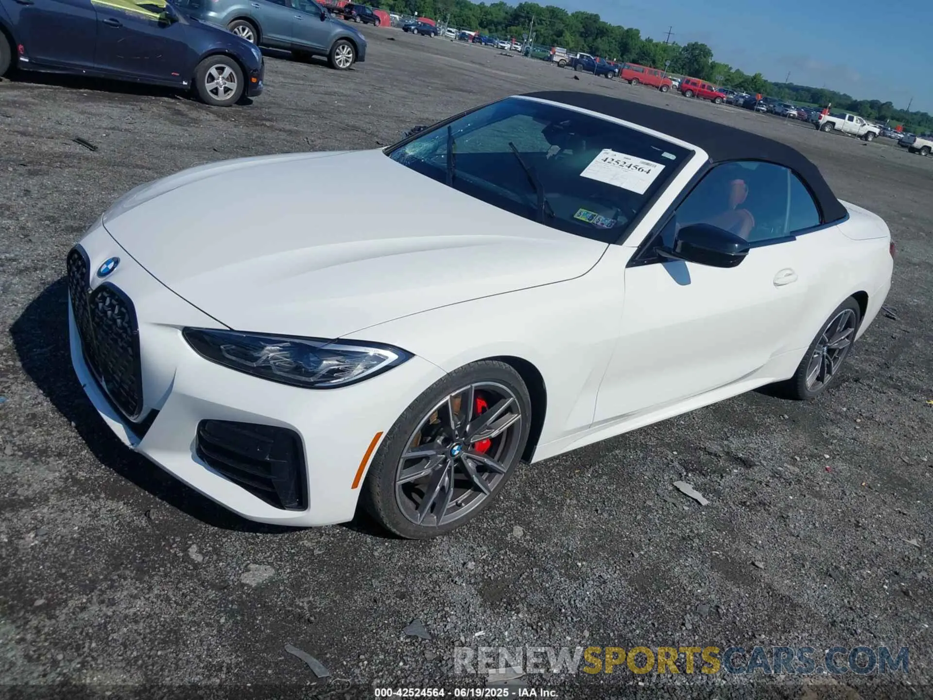 2 fotografías del automóvil dañado WBA53AT0XMCH41436 BMW M440I 2021