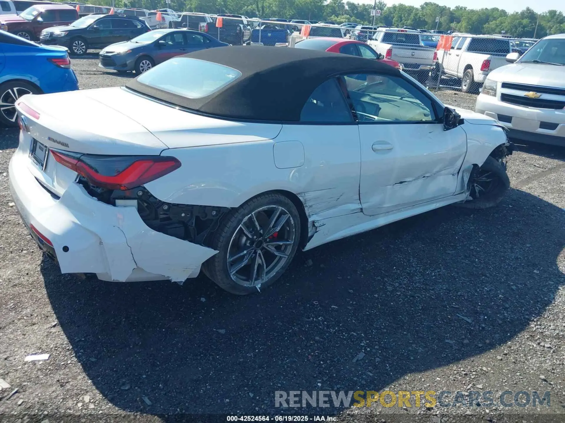 6 fotografías del automóvil dañado WBA53AT0XMCH41436 BMW M440I 2021