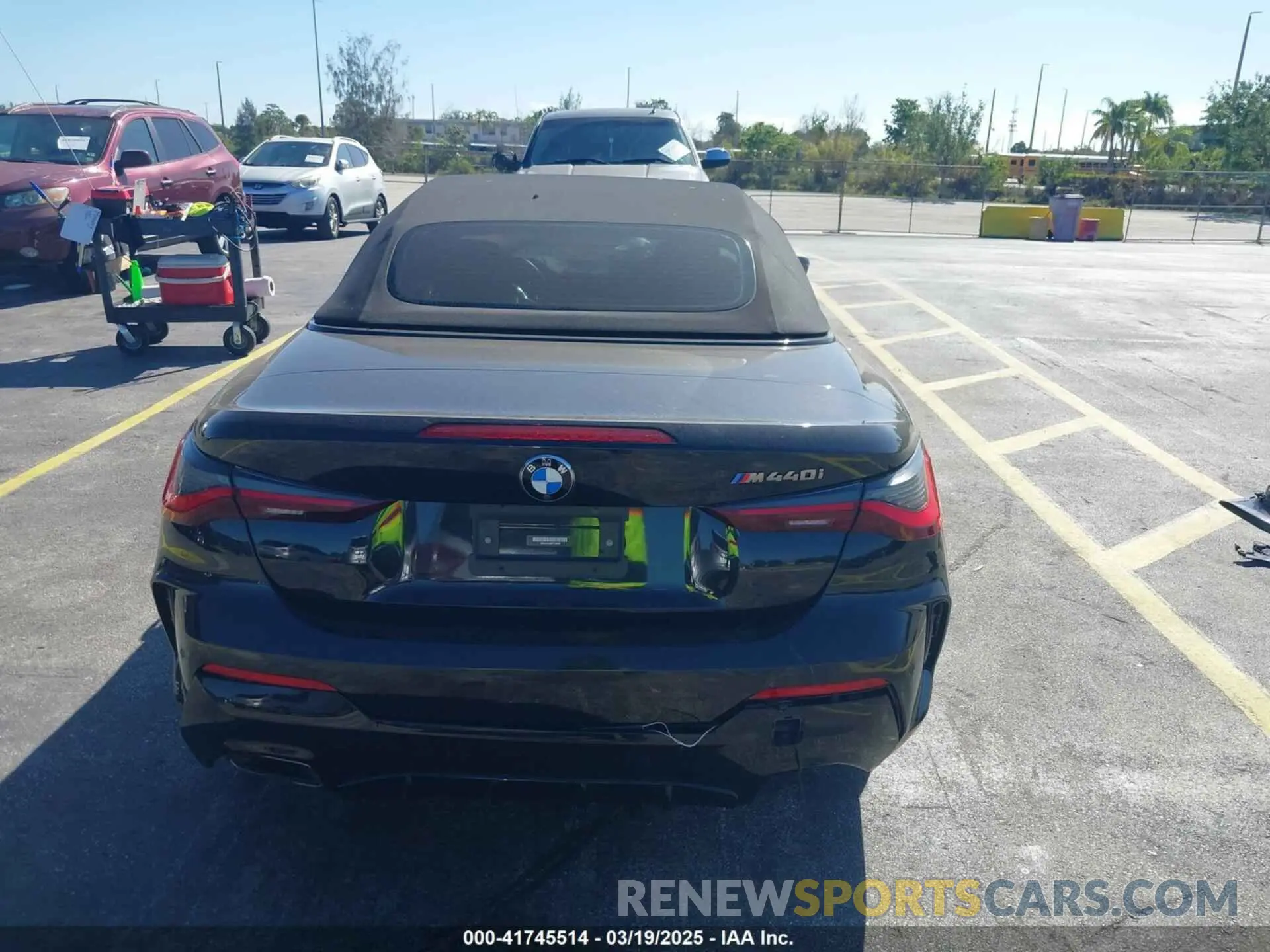 16 fotografías del automóvil dañado WBA53AT08PCL58435 BMW M440I 2023