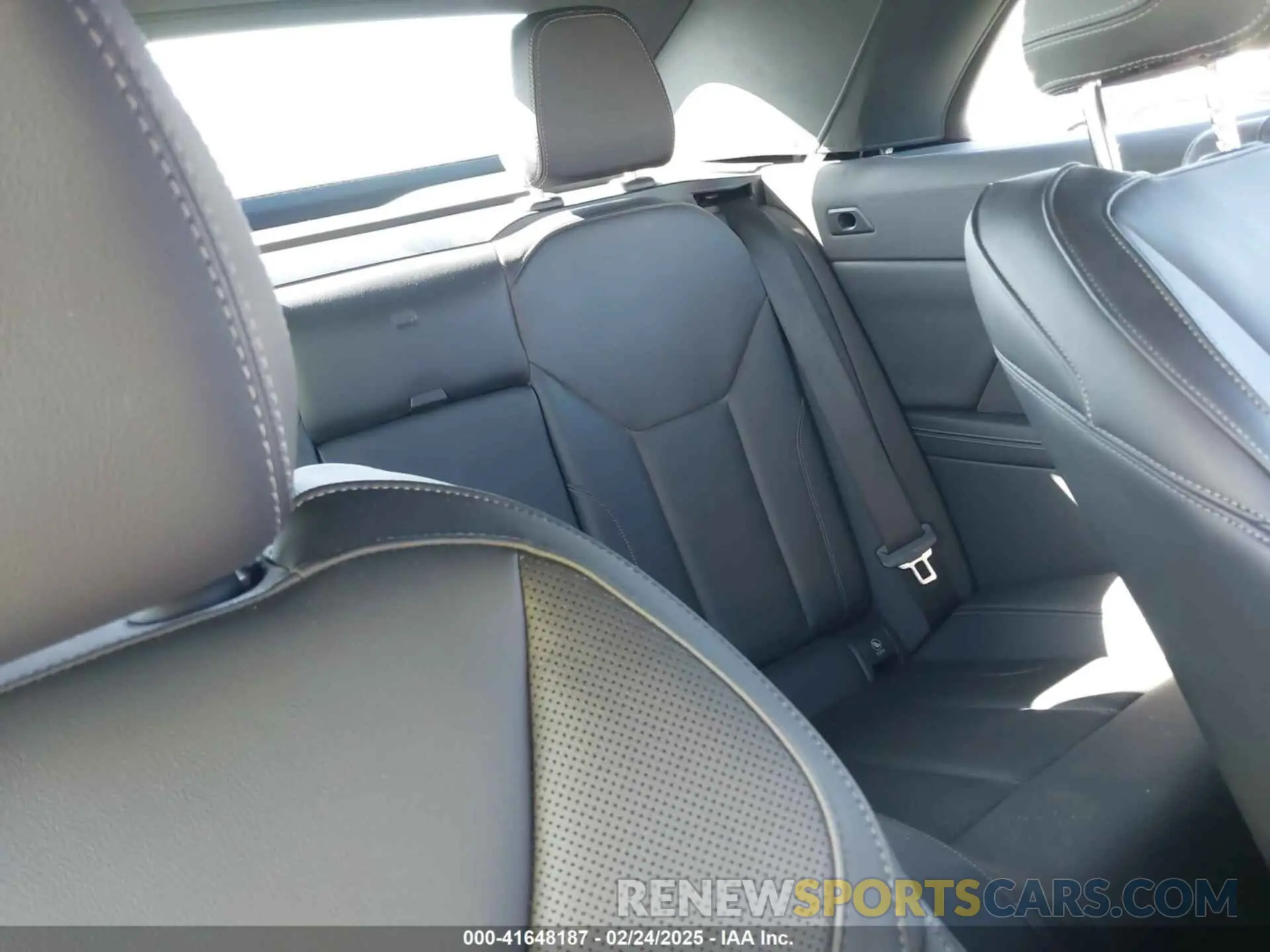 8 fotografías del automóvil dañado WBA53AT0XRCP24298 BMW M440I 2024