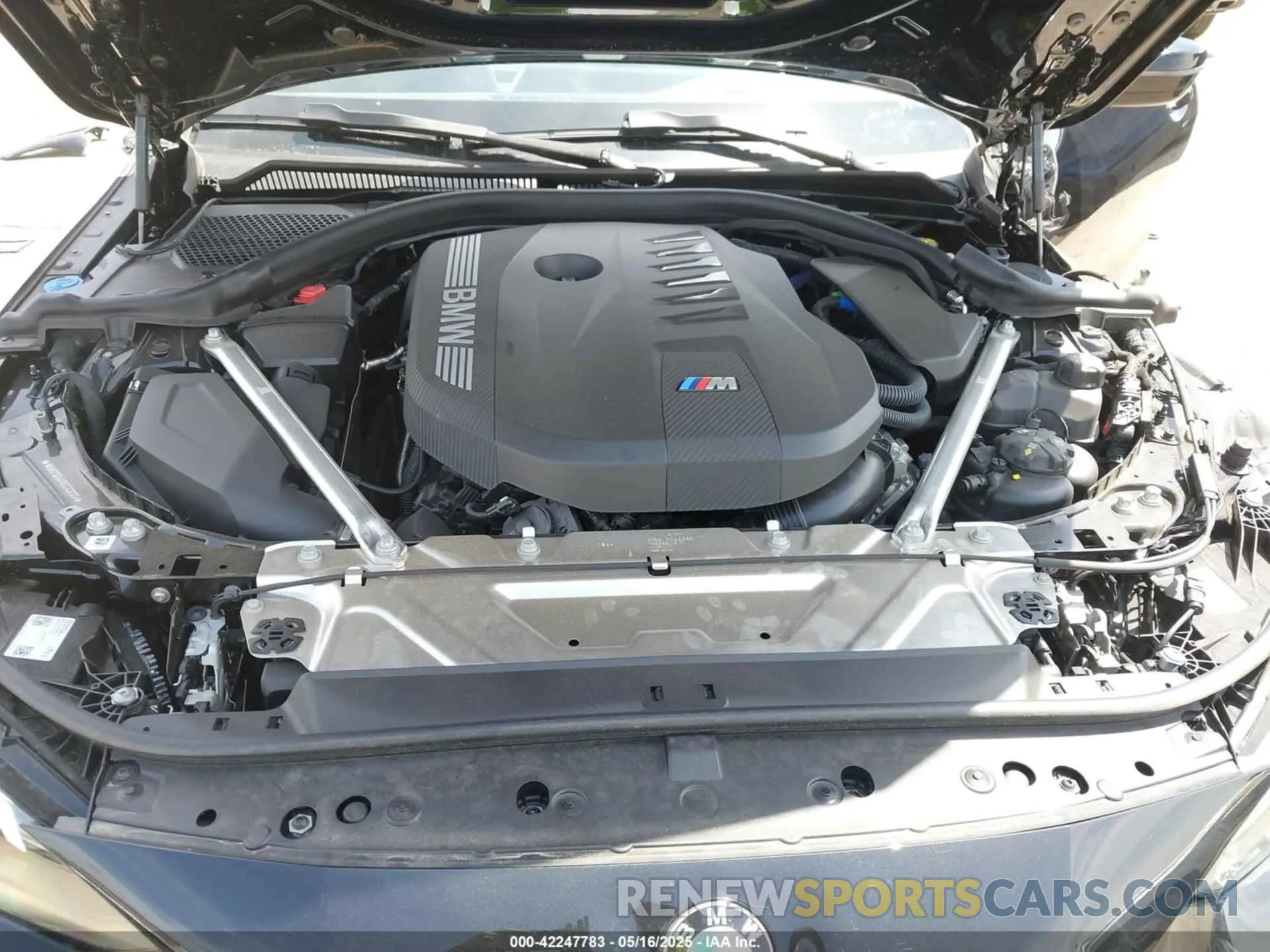 10 fotografías del automóvil dañado WBA73DA01SCT43720 BMW M440I 2025
