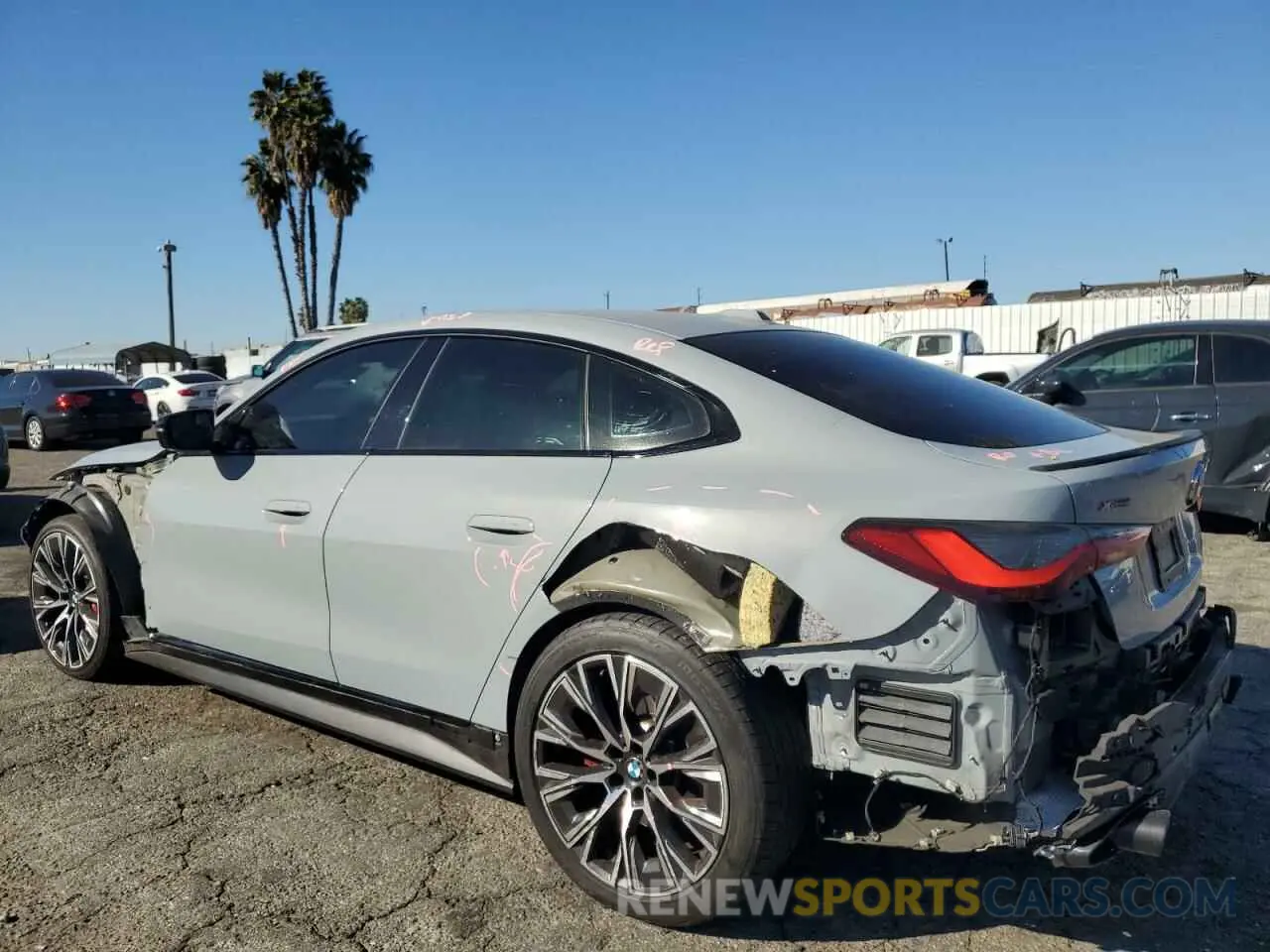 2 fotografías del automóvil dañado WBA13AW00NFM02529 BMW M440XI GRA 2022