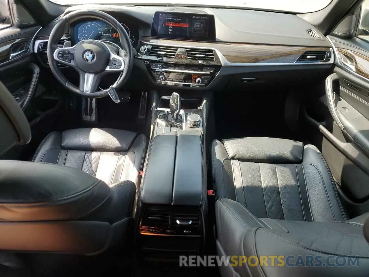 8 fotografías del automóvil dañado WBAJB9C51KB464722 BMW M5 2019
