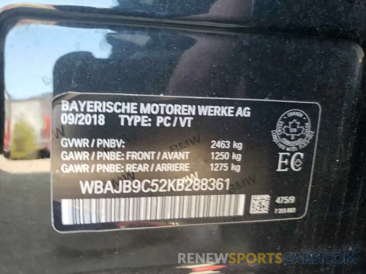 13 fotografías del automóvil dañado WBAJB9C52KB288361 BMW M5 2019