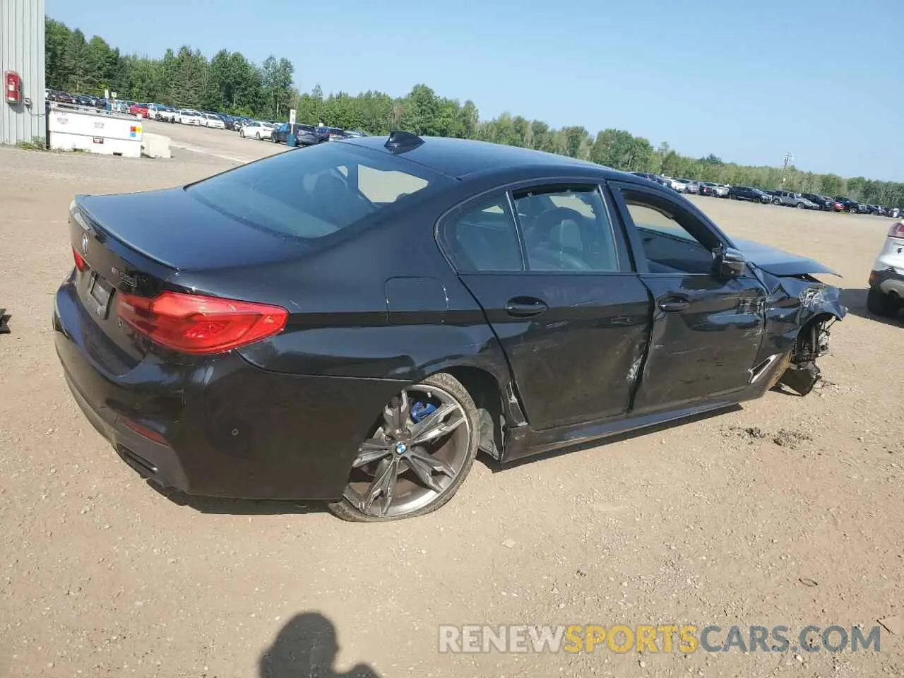 3 fotografías del automóvil dañado WBAJB9C52KB288361 BMW M5 2019