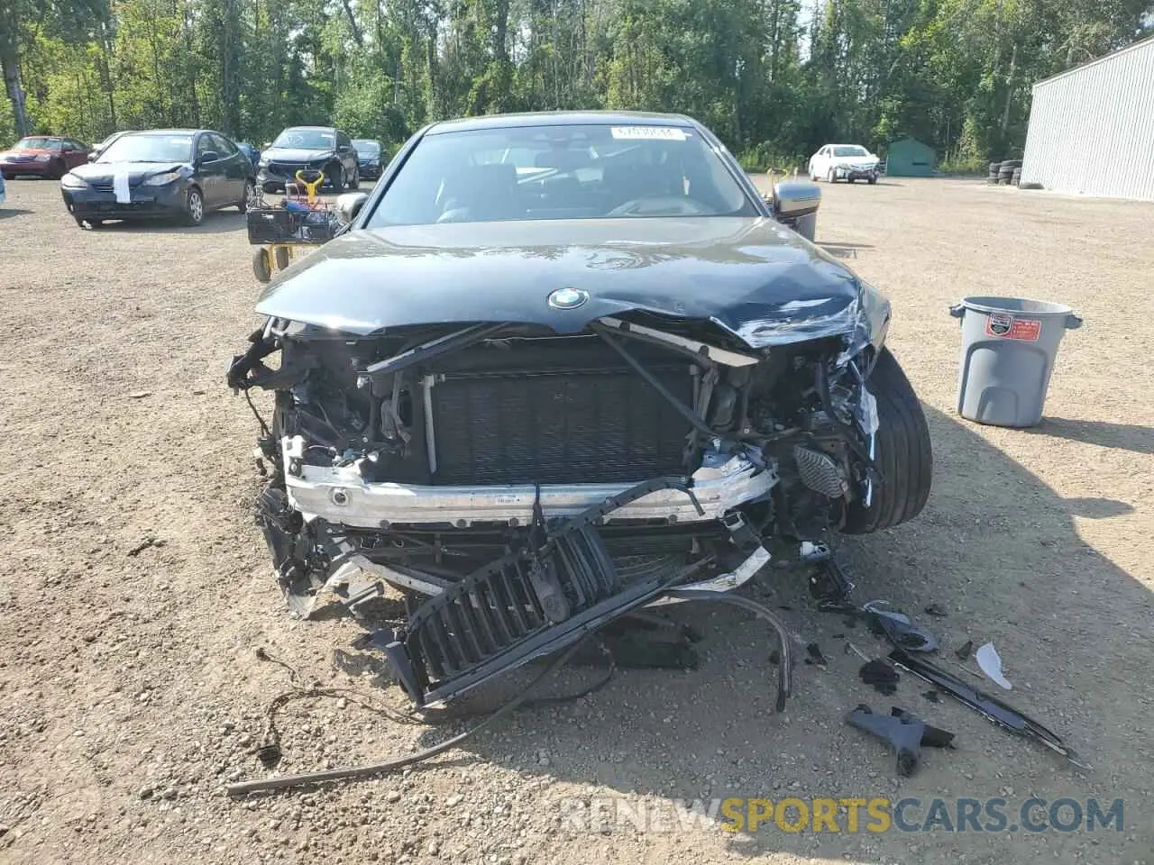 5 fotografías del automóvil dañado WBAJB9C52KB288361 BMW M5 2019