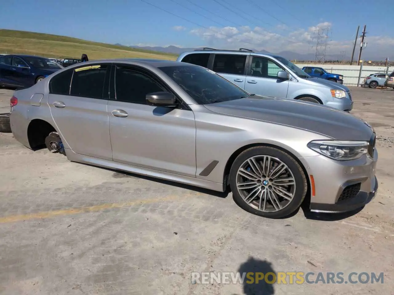 4 fotografías del automóvil dañado WBAJB9C55KB289178 BMW M5 2019