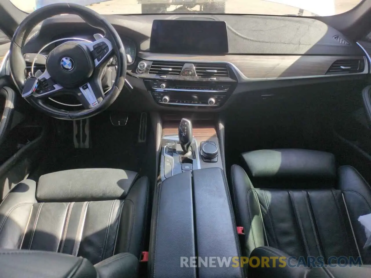 8 fotografías del automóvil dañado WBAJB9C55KB289178 BMW M5 2019