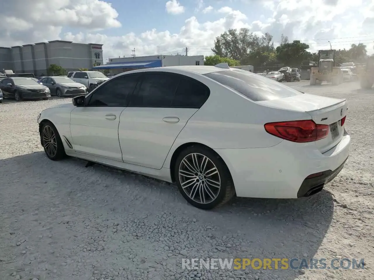 2 fotografías del automóvil dañado WBAJB9C56KB288170 BMW M5 2019