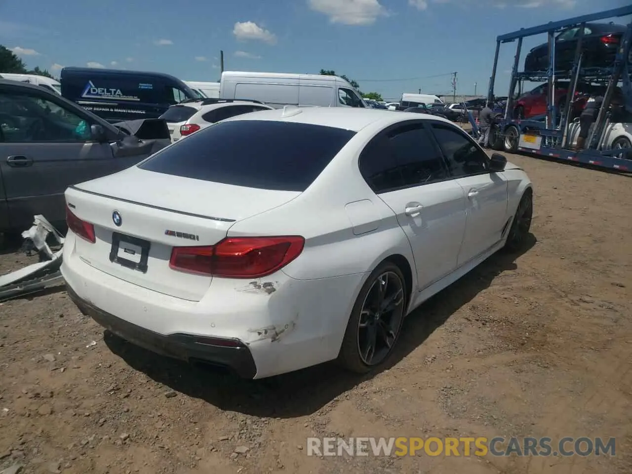 4 fotografías del automóvil dañado WBAJB9C58KB288879 BMW M5 2019