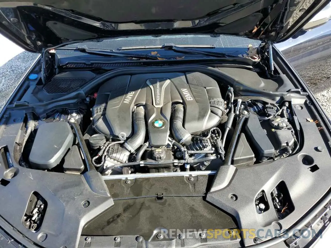 11 fotografías del automóvil dañado WBAJB9C59KB288518 BMW M5 2019