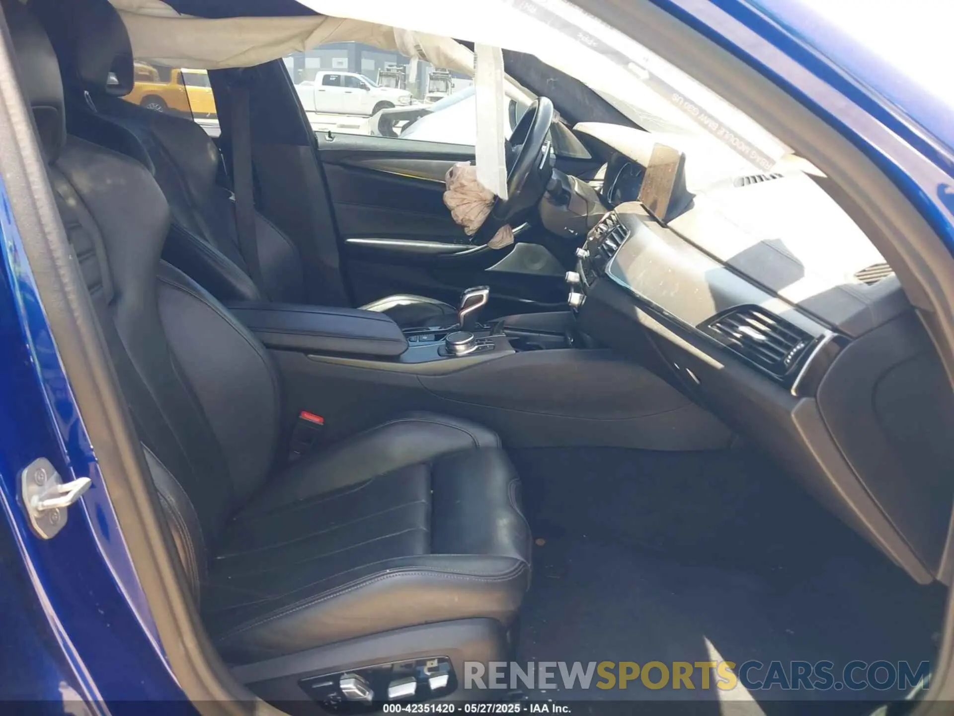 5 fotografías del automóvil dañado WBSJF0C50KB285065 BMW M5 2019