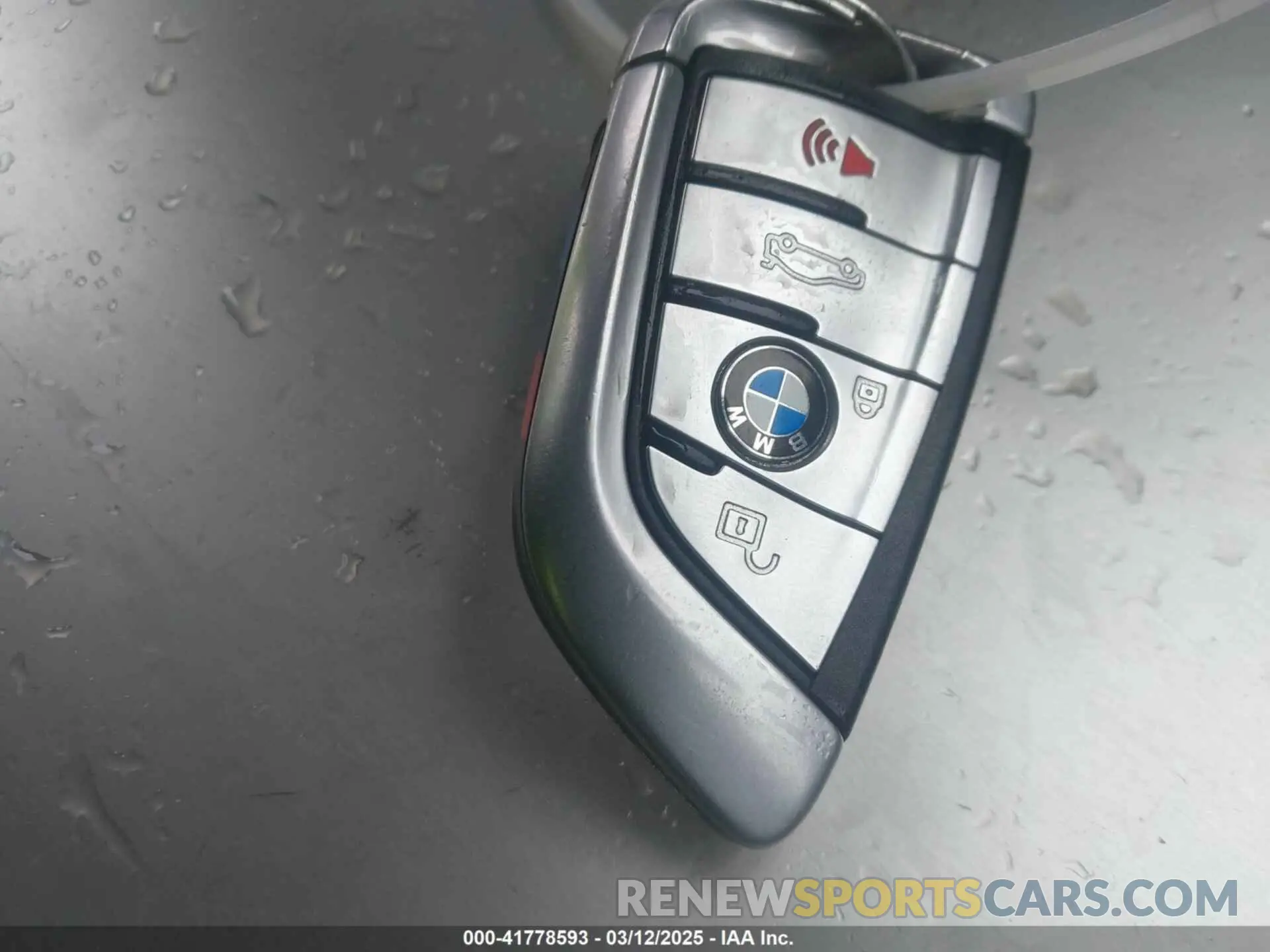 11 fotografías del automóvil dañado WBSJF0C52KB447102 BMW M5 2019