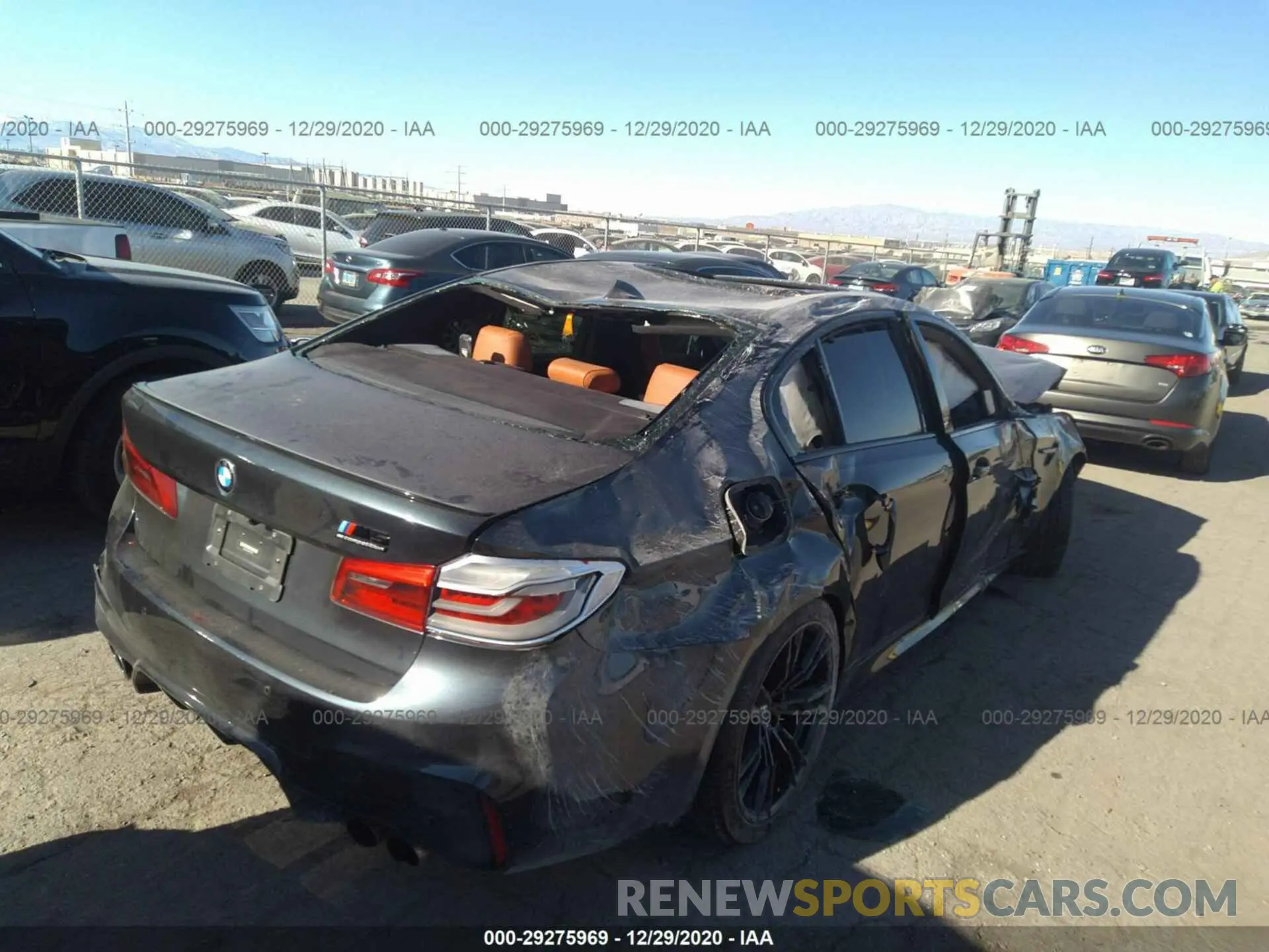 4 fotografías del automóvil dañado WBSJF0C53KB447092 BMW M5 2019