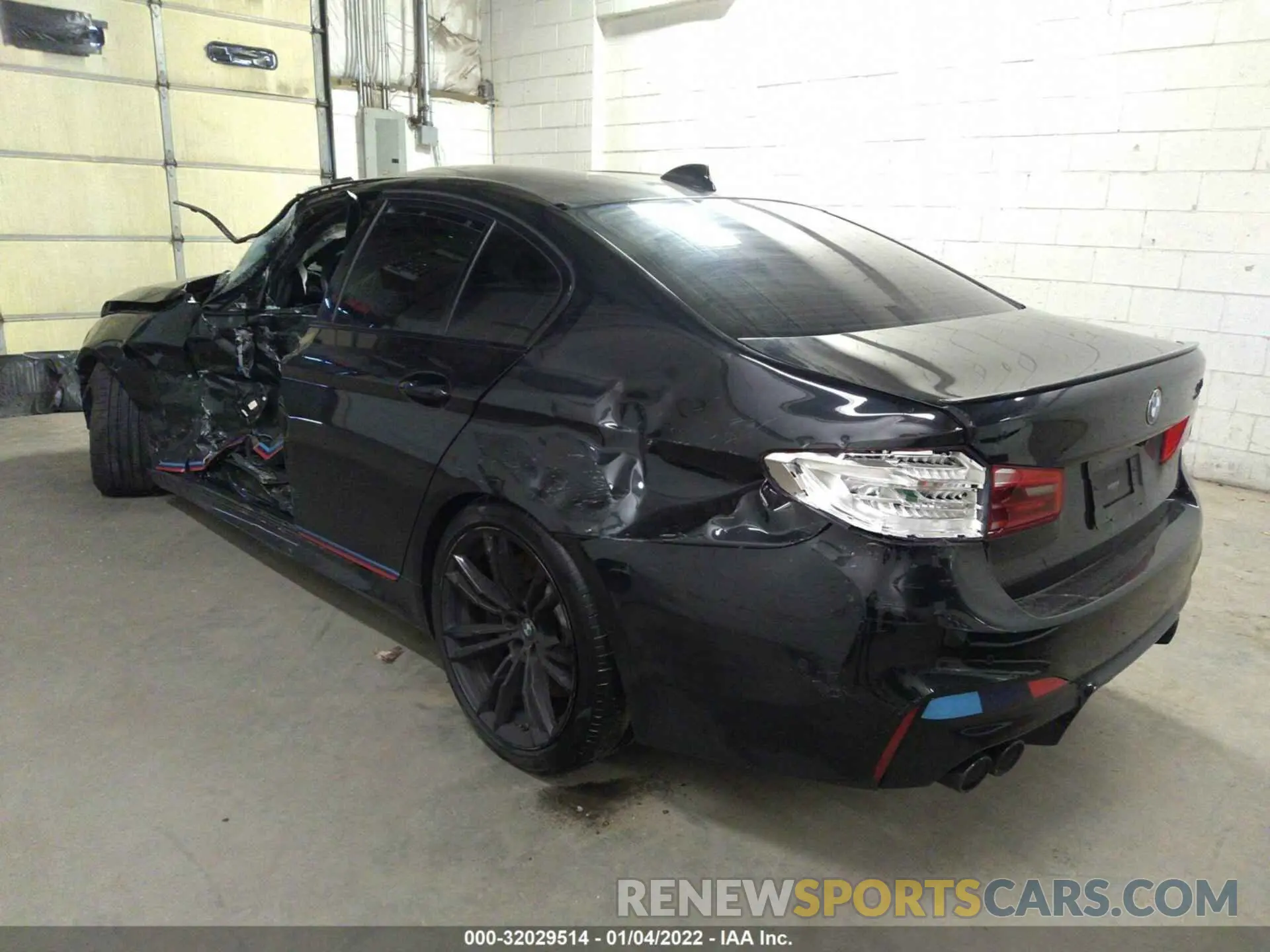 3 fotografías del automóvil dañado WBSJF0C54KB447988 BMW M5 2019