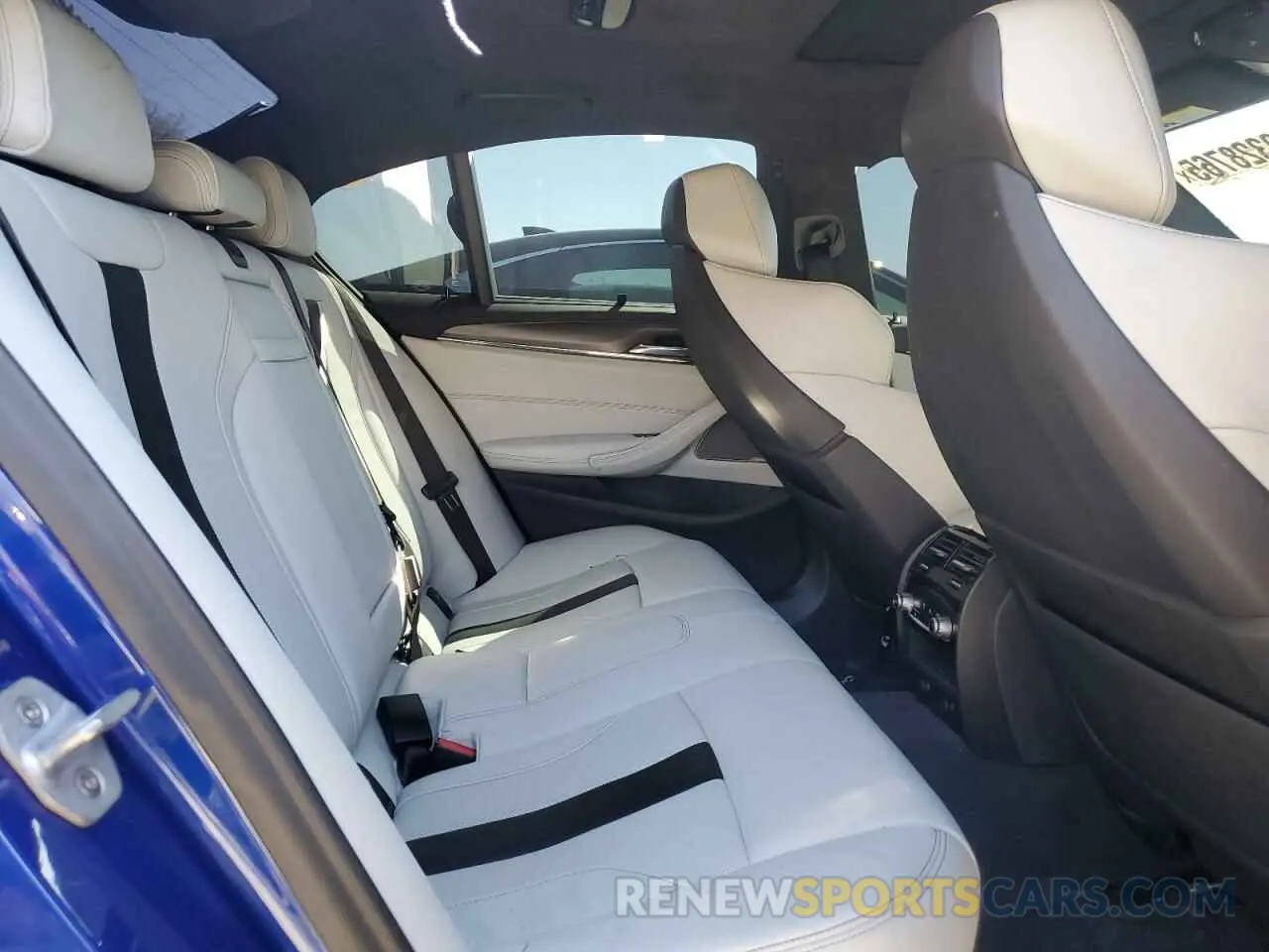 10 fotografías del automóvil dañado WBSJF0C55KB284512 BMW M5 2019