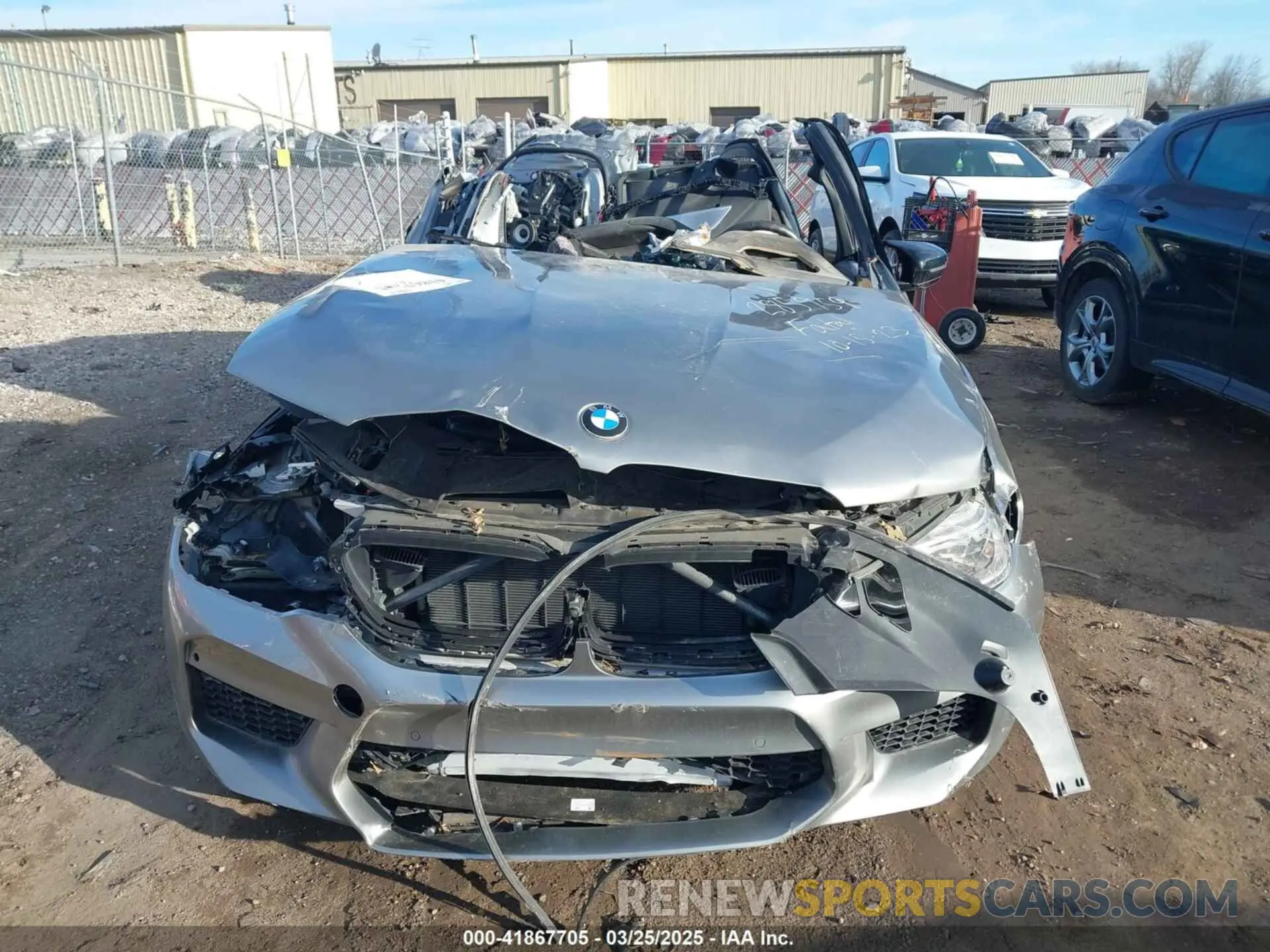 12 fotografías del automóvil dañado WBSJF0C58KB285959 BMW M5 2019