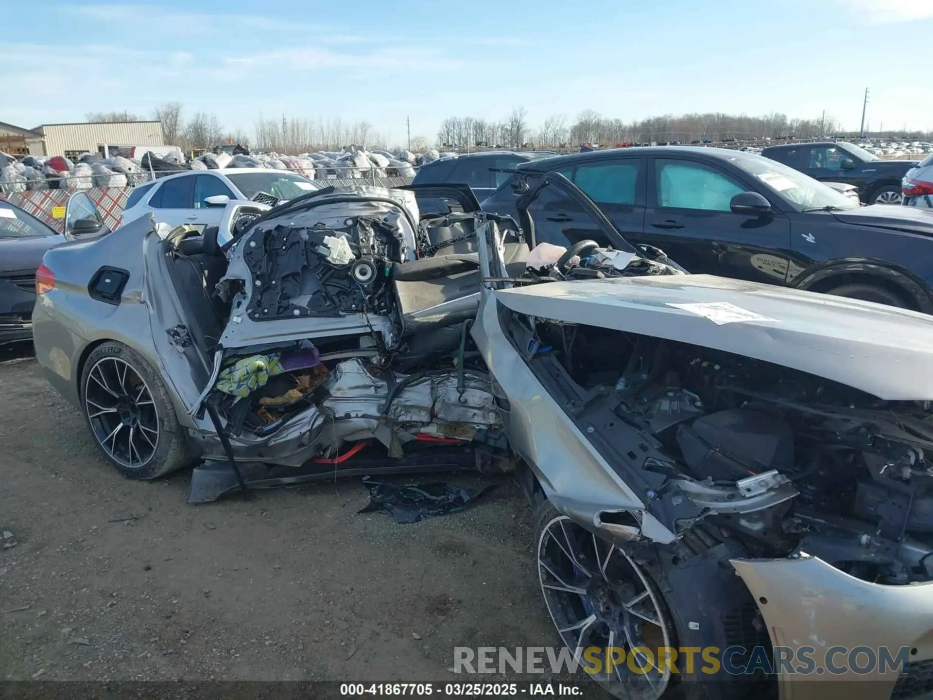 6 fotografías del automóvil dañado WBSJF0C58KB285959 BMW M5 2019