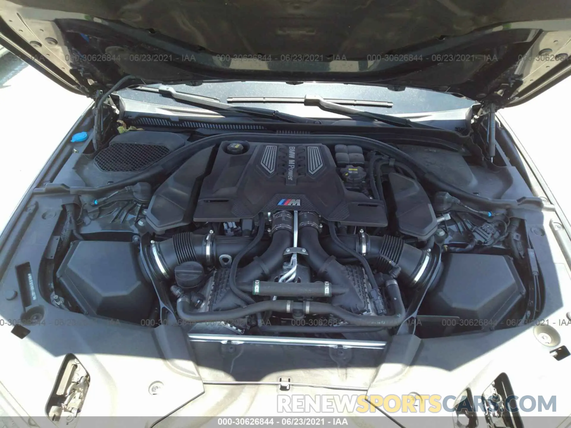 10 fotografías del automóvil dañado WBSJF0C5XKB446621 BMW M5 2019