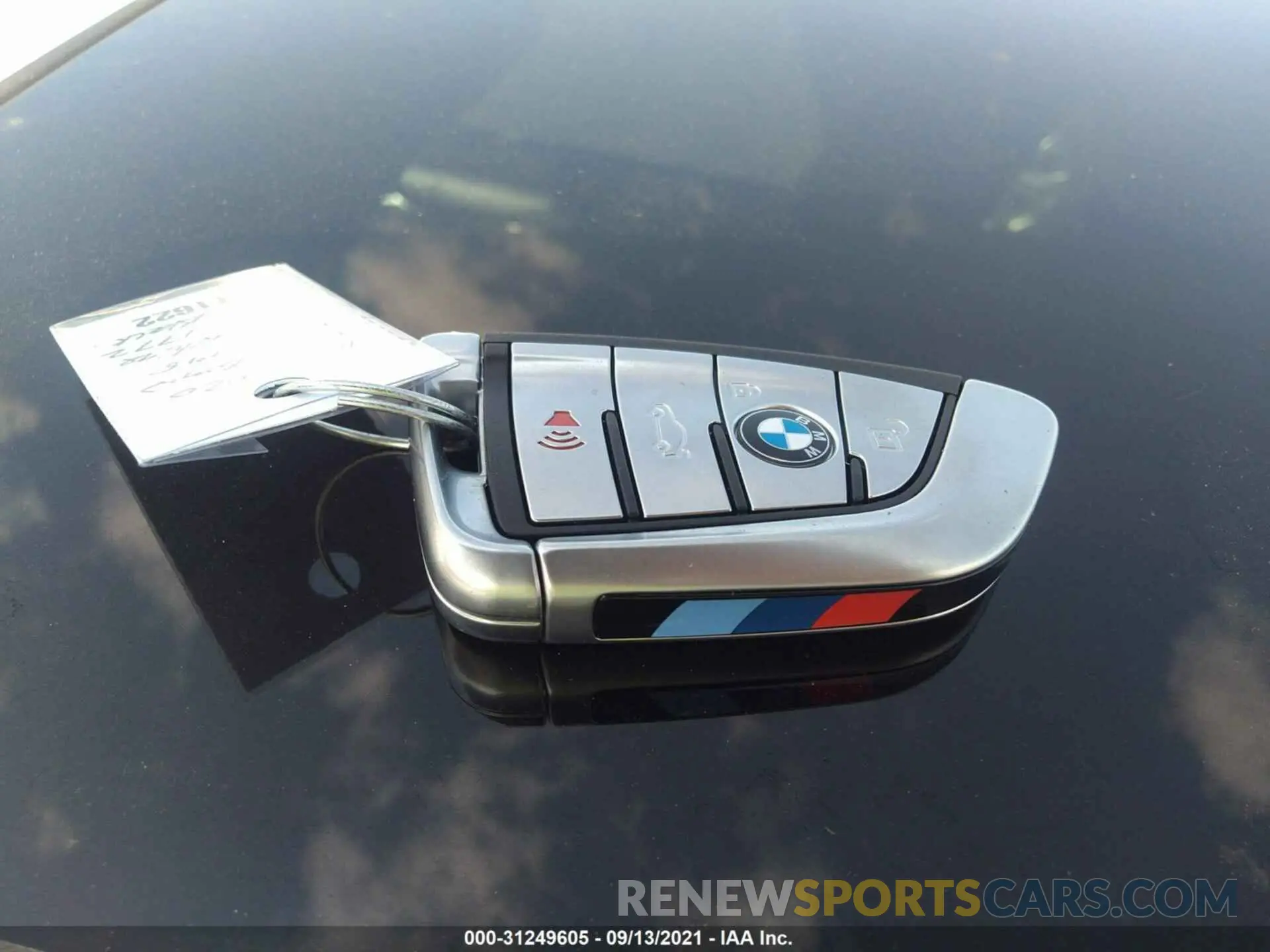 11 fotografías del automóvil dañado WBSJF0C07LCE31772 BMW M5 2020
