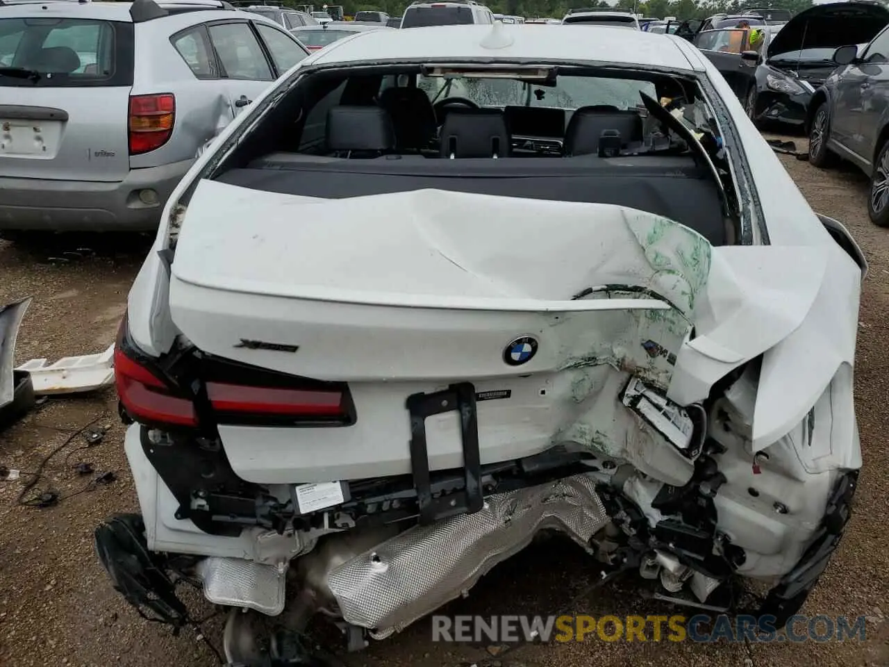 6 fotografías del automóvil dañado WBA13BK00MCF19770 BMW M5 2021