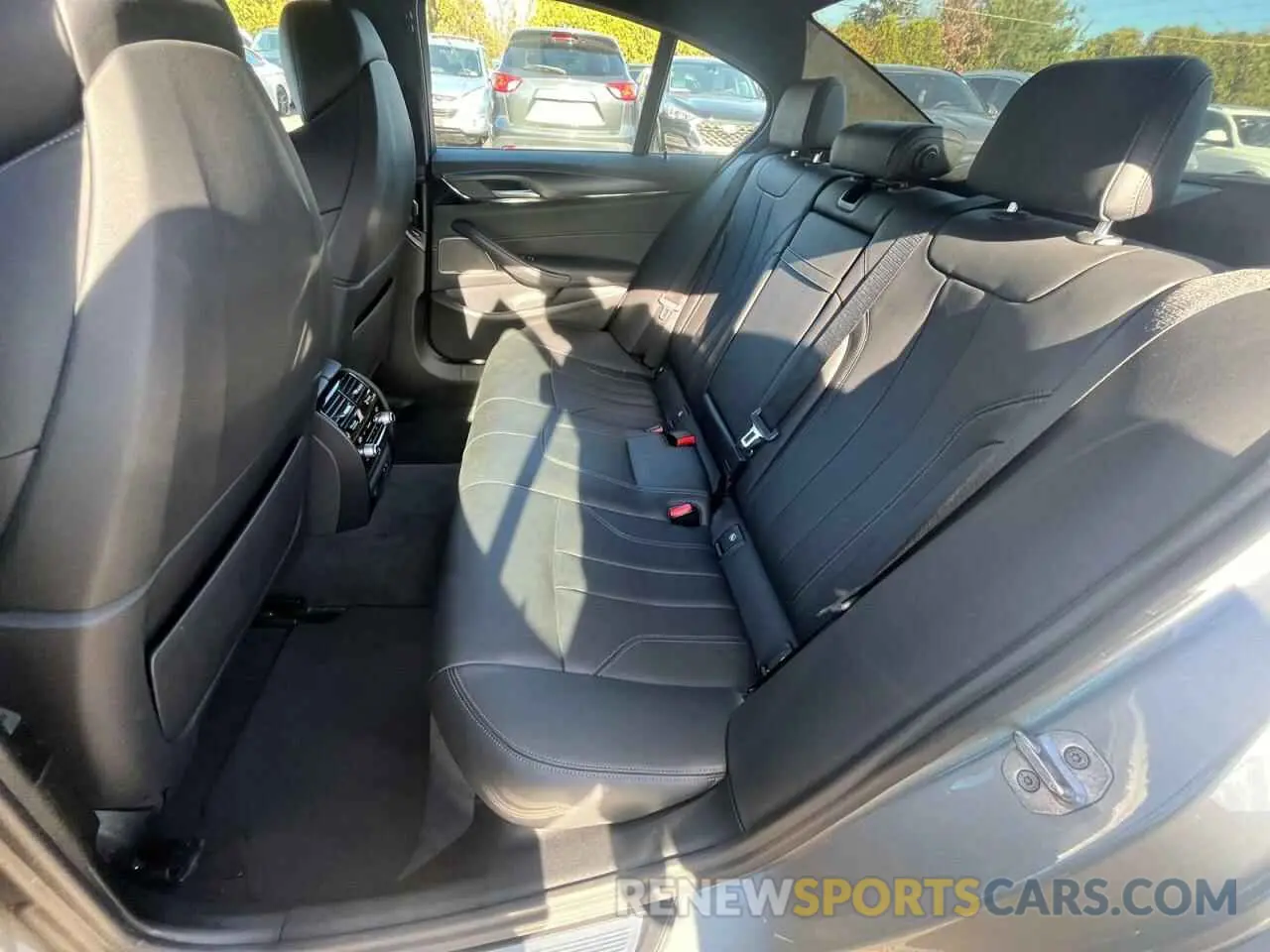 8 fotografías del automóvil dañado WBS83CH08MCF34587 BMW M5 2021