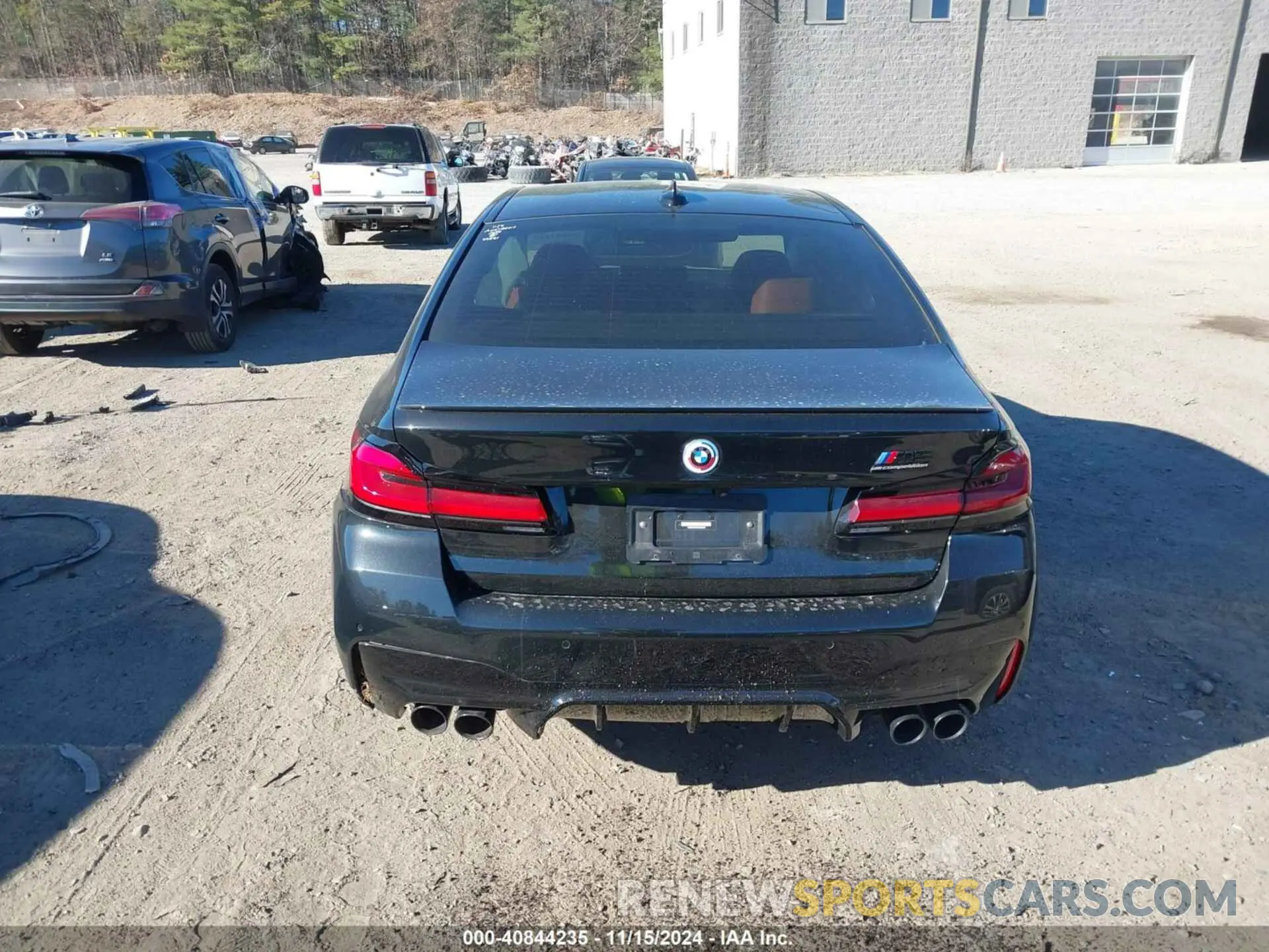 16 fotografías del automóvil dañado WBS83CH01NCK58820 BMW M5 2022
