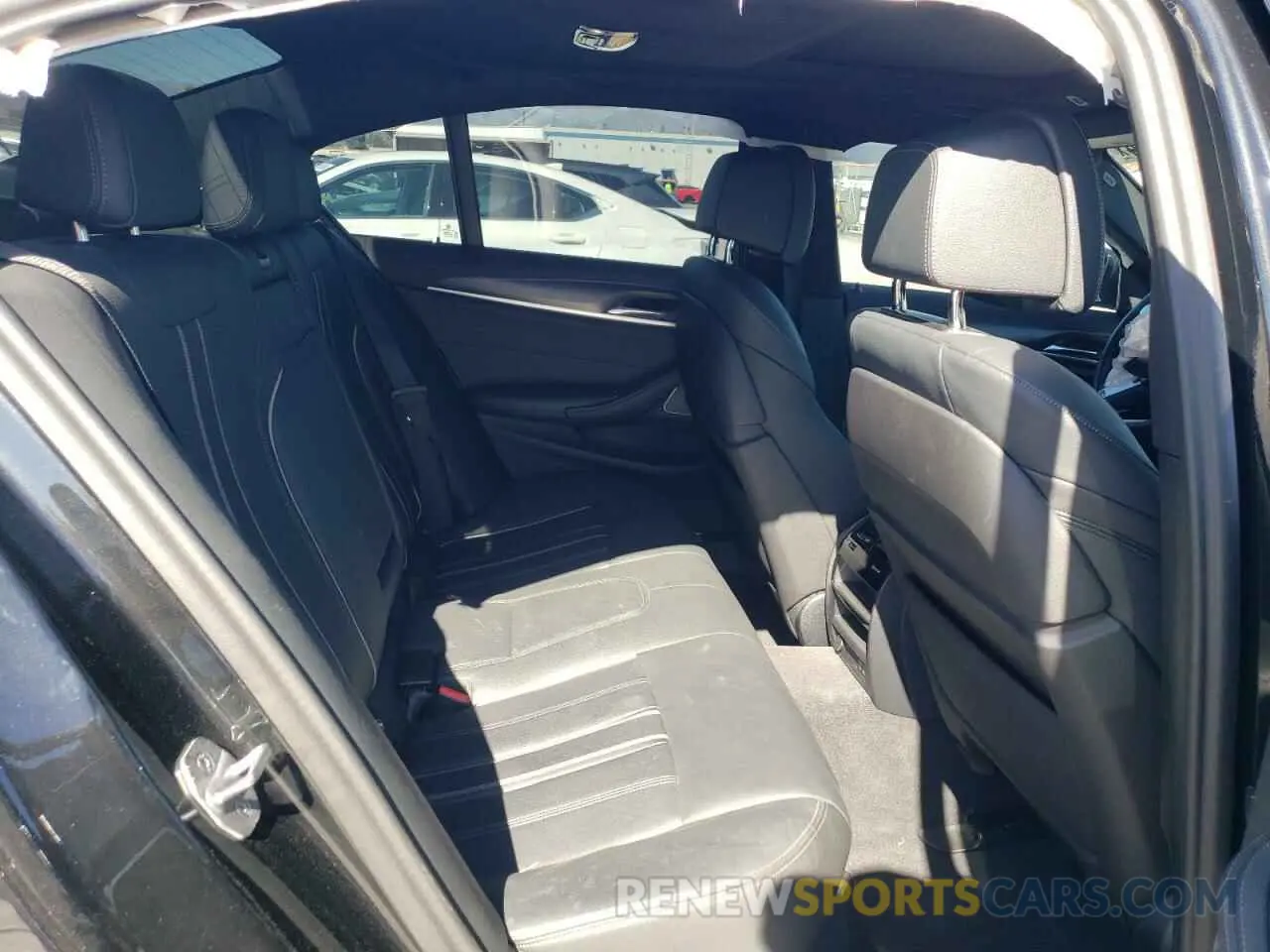 10 fotografías del automóvil dañado WBA13BK03PCM44838 BMW M5 2023