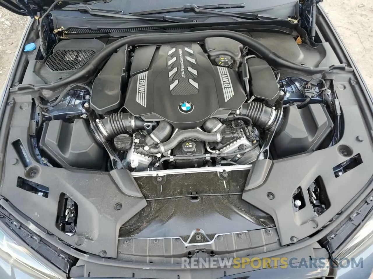 11 fotografías del automóvil dañado WBA13BK08PCN51125 BMW M5 2023