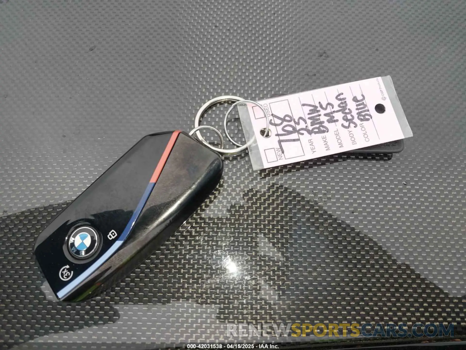 11 fotografías del automóvil dañado WBS83FK06SCU43757 BMW M5 2025