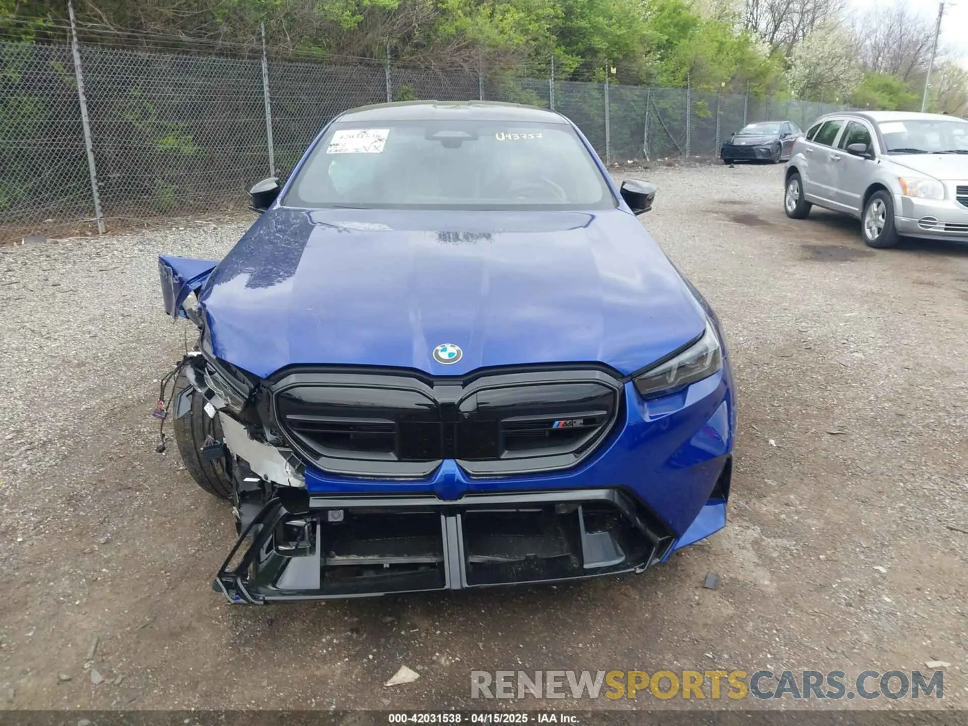 12 fotografías del automóvil dañado WBS83FK06SCU43757 BMW M5 2025