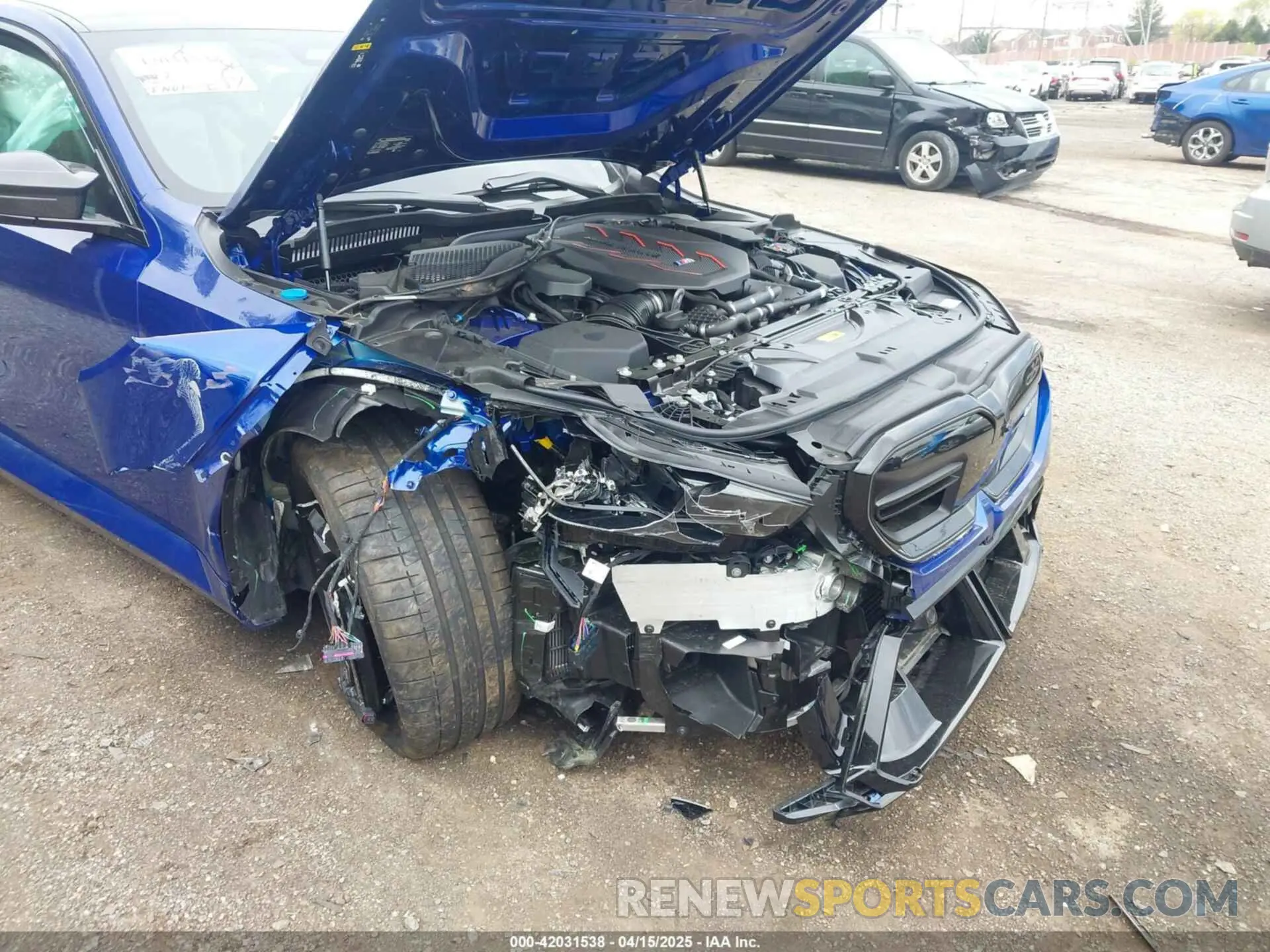 17 fotografías del automóvil dañado WBS83FK06SCU43757 BMW M5 2025