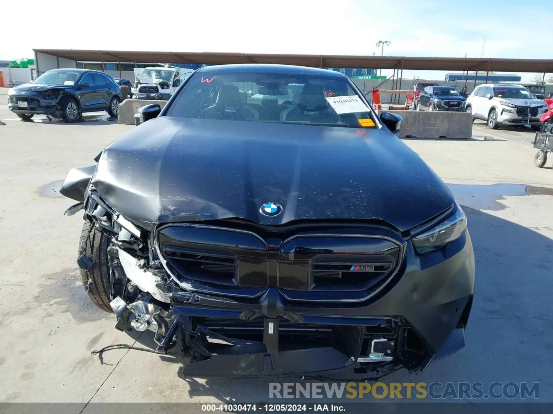 12 fotografías del automóvil dañado WBS83FK07SCT95587 BMW M5 2025