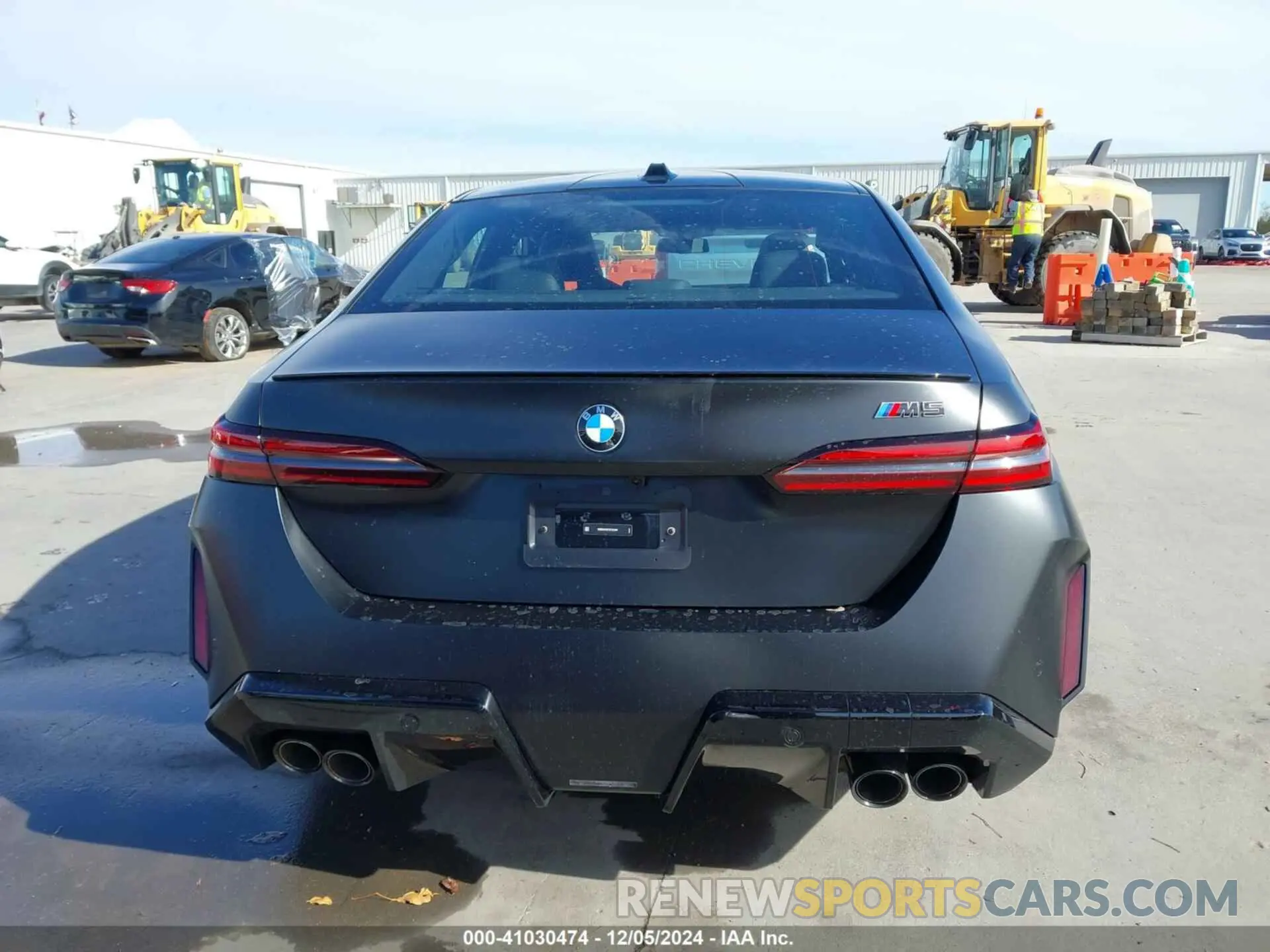 16 fotografías del automóvil dañado WBS83FK07SCT95587 BMW M5 2025