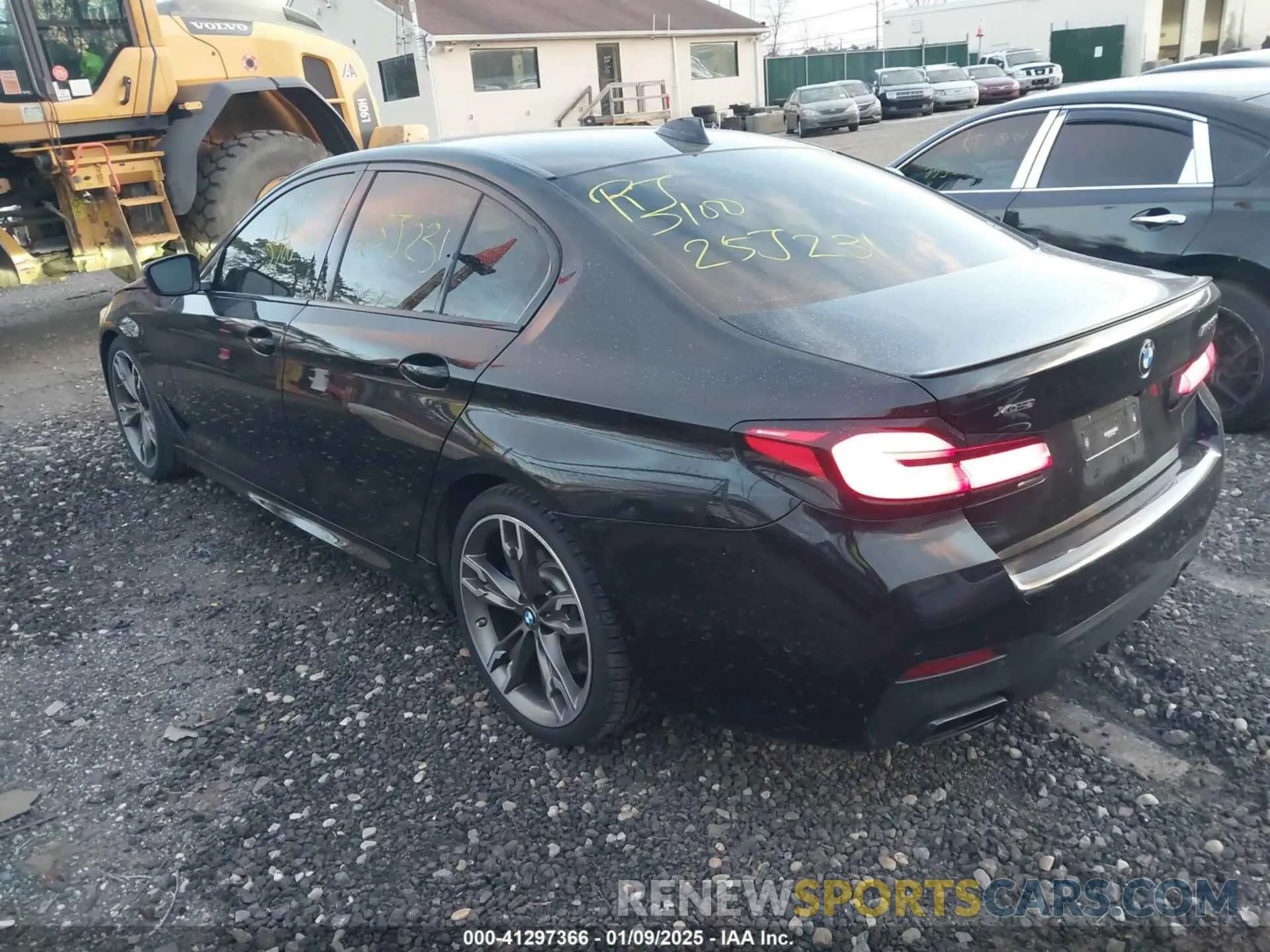 3 fotografías del automóvil dañado WBA13BK01NCH76521 BMW M550 2022
