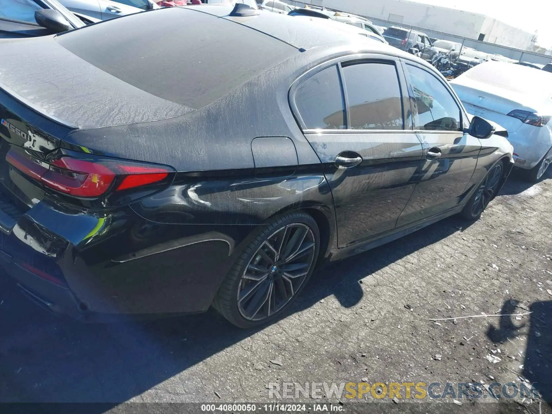 4 fotografías del automóvil dañado WBA13BK07NCJ05013 BMW M550 2022